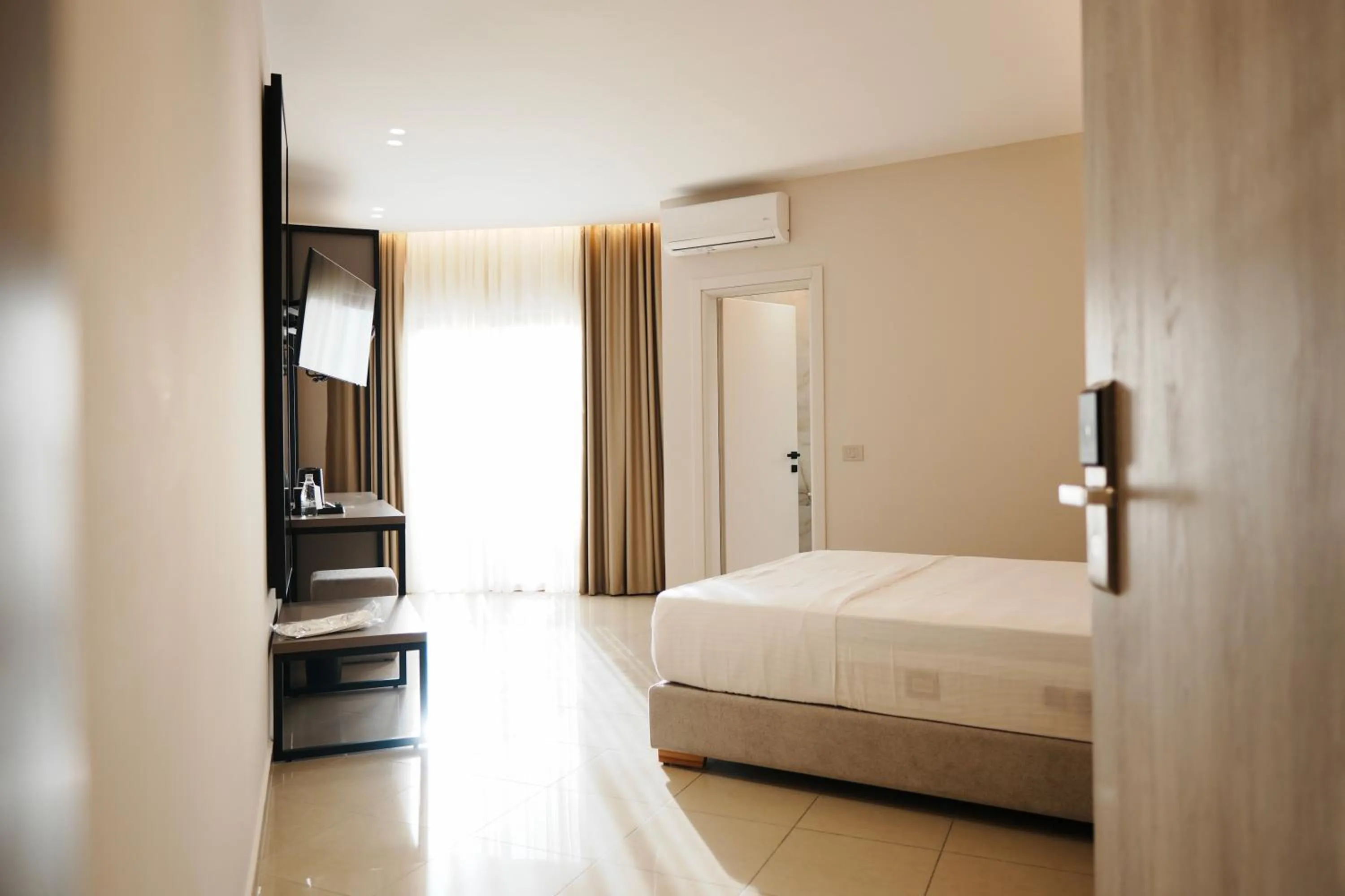 Photo of the whole room in Hotel Mediterrane