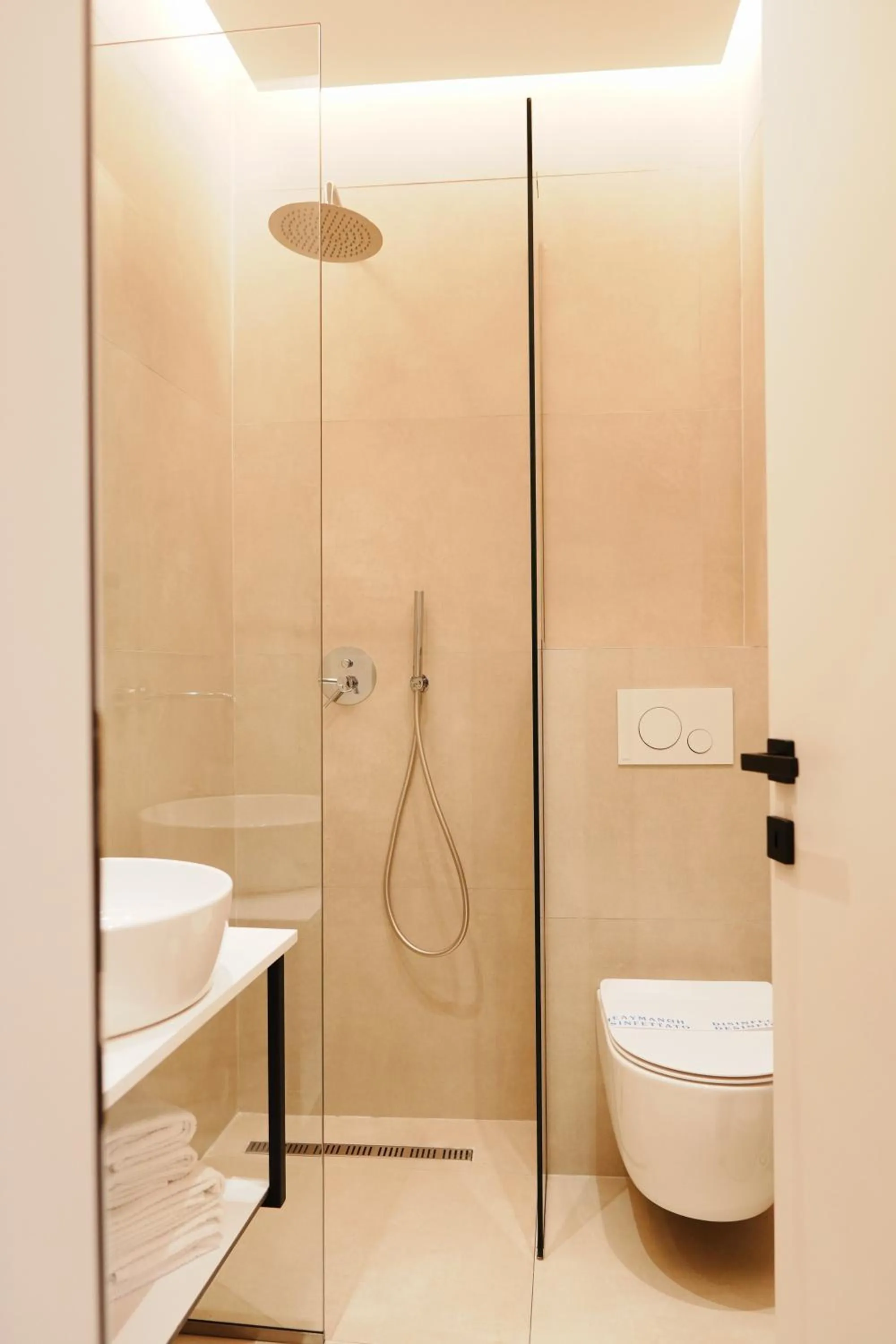 Toilet in Hotel Mediterrane