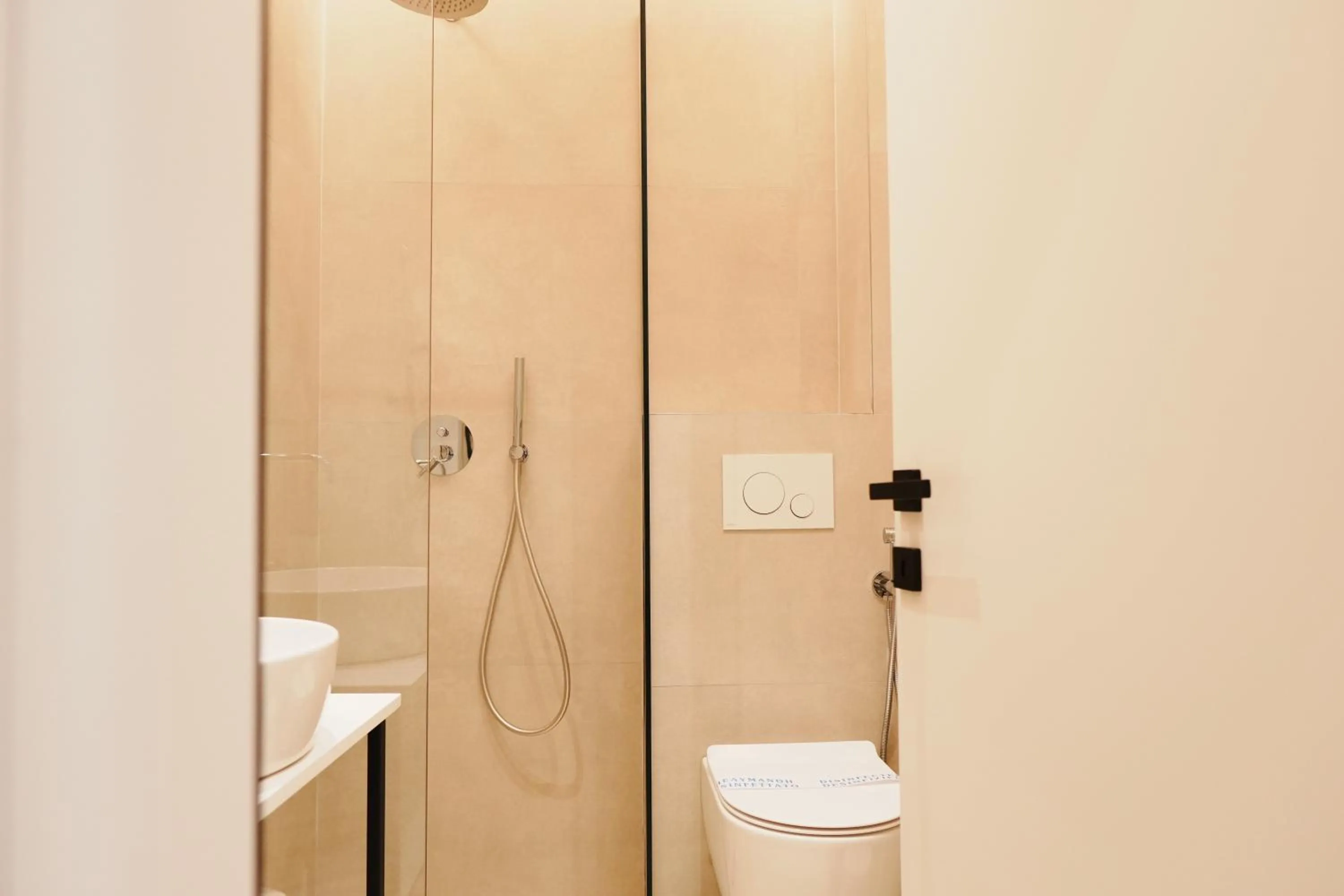 Shower in Hotel Mediterrane