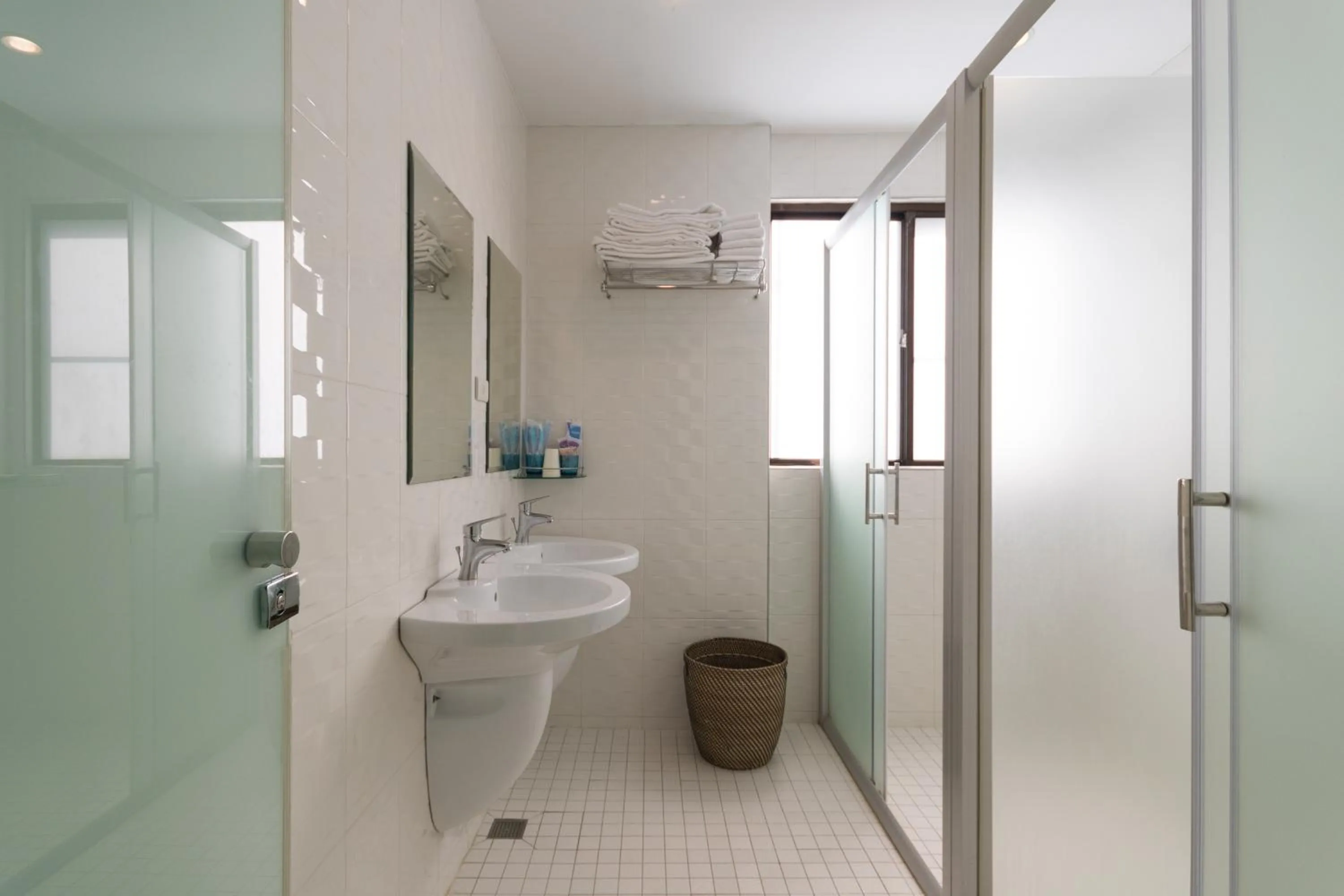 Just Enjoy Business Hotel