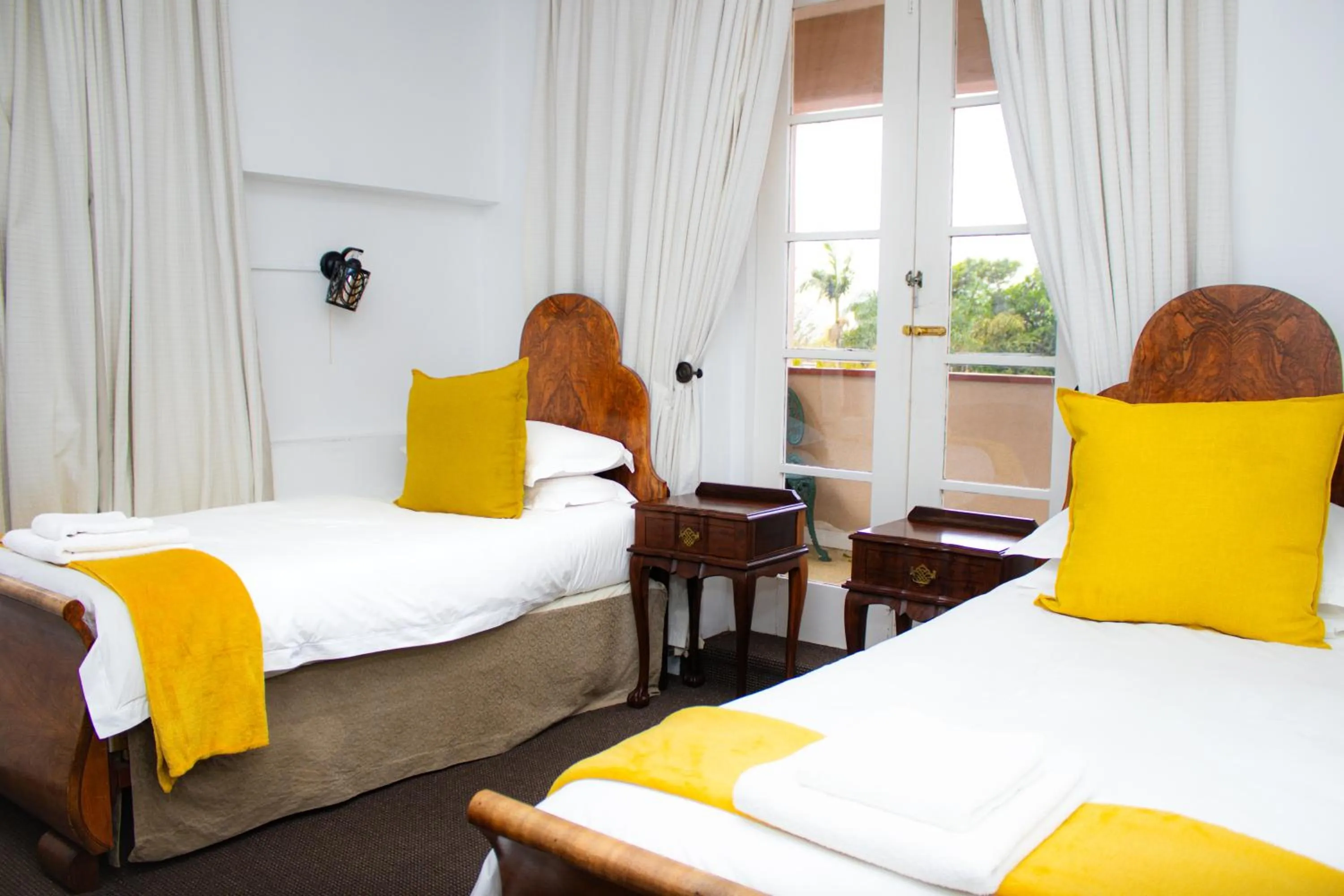 Bed in Roseland House