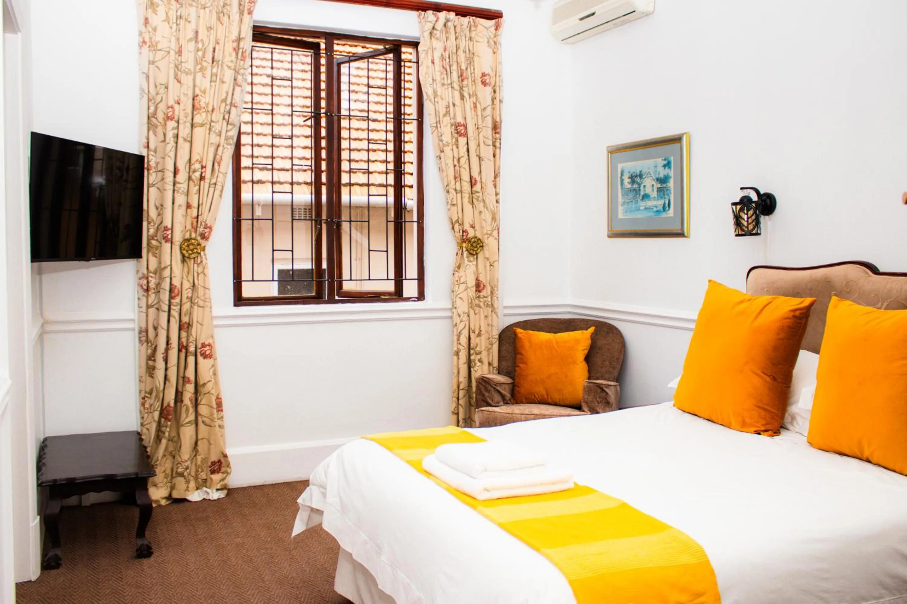 Bed in Roseland House