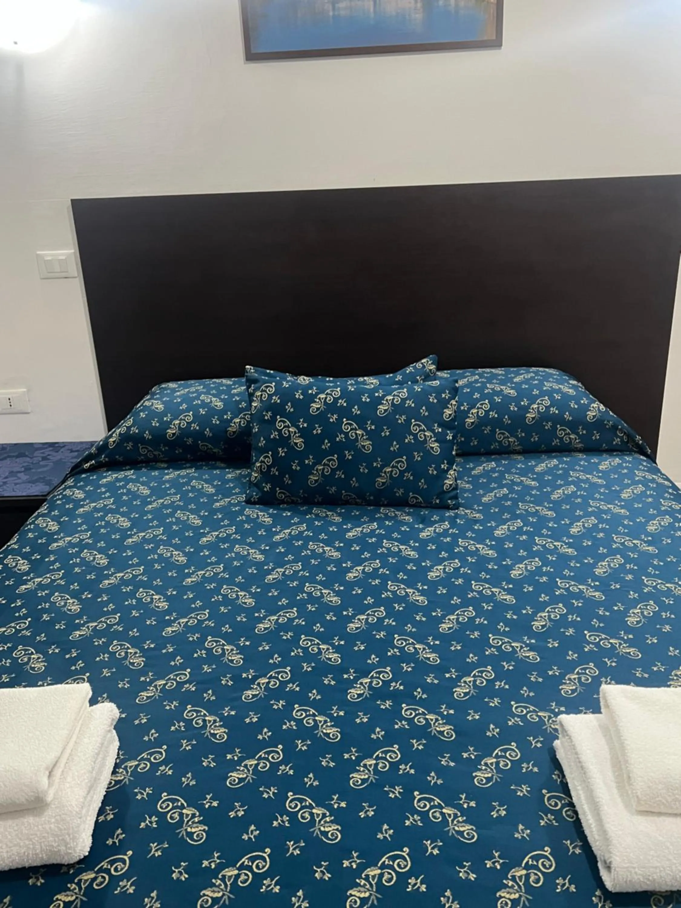 Bed in Ines Downtown B&B