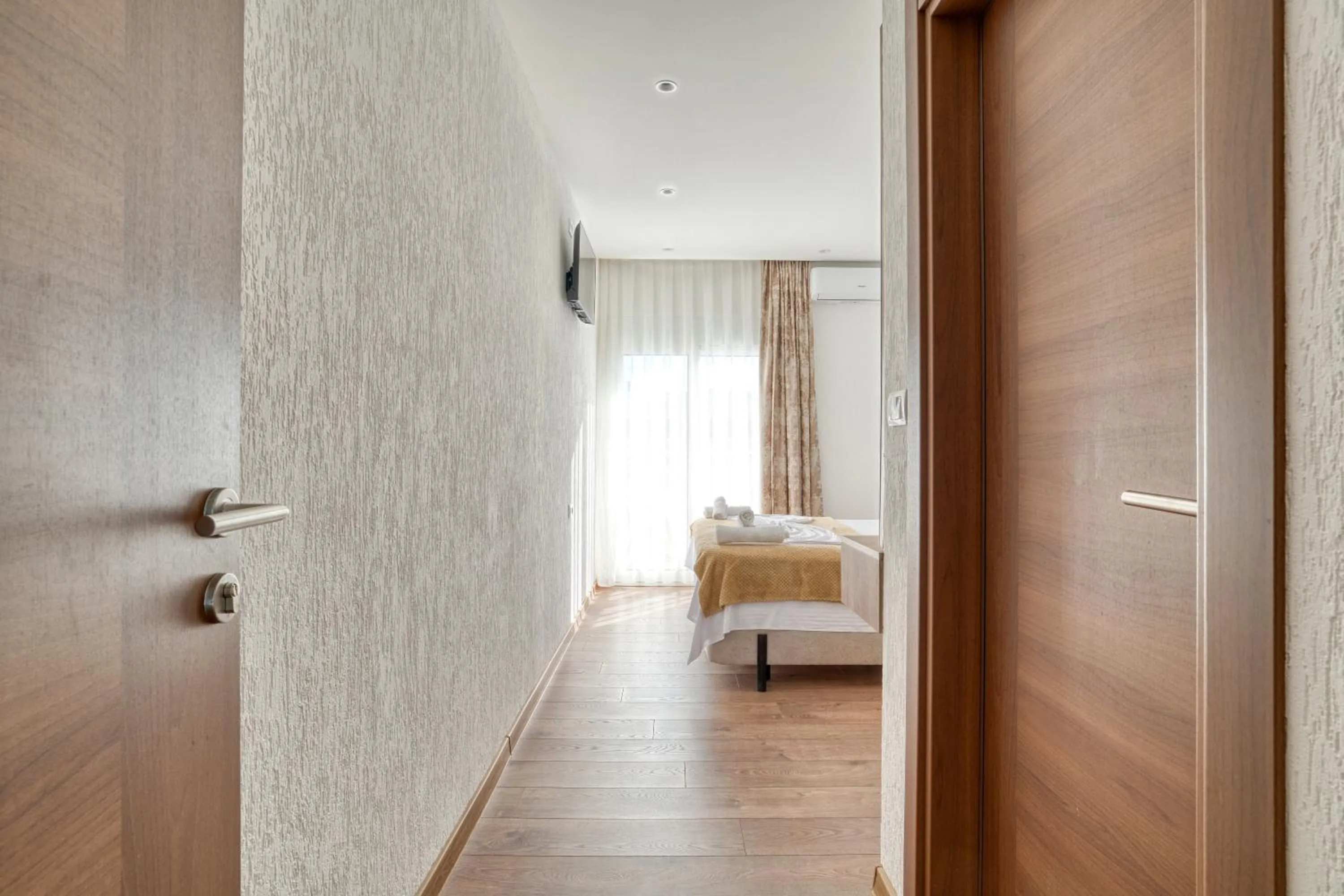 Photo of the whole room, Bed in Aqua Lounge Aparthotel Ulcinj