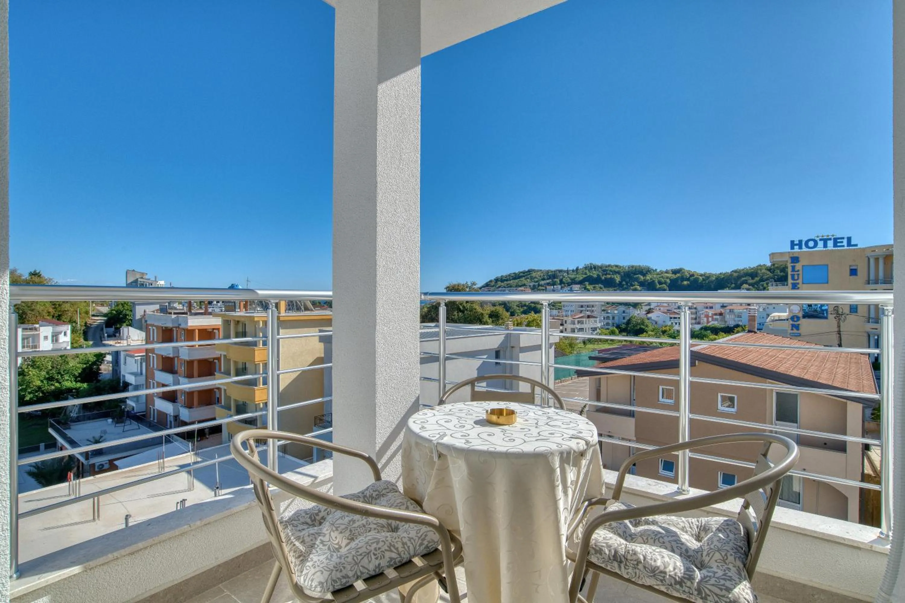 Day in Aqua Lounge Aparthotel Ulcinj