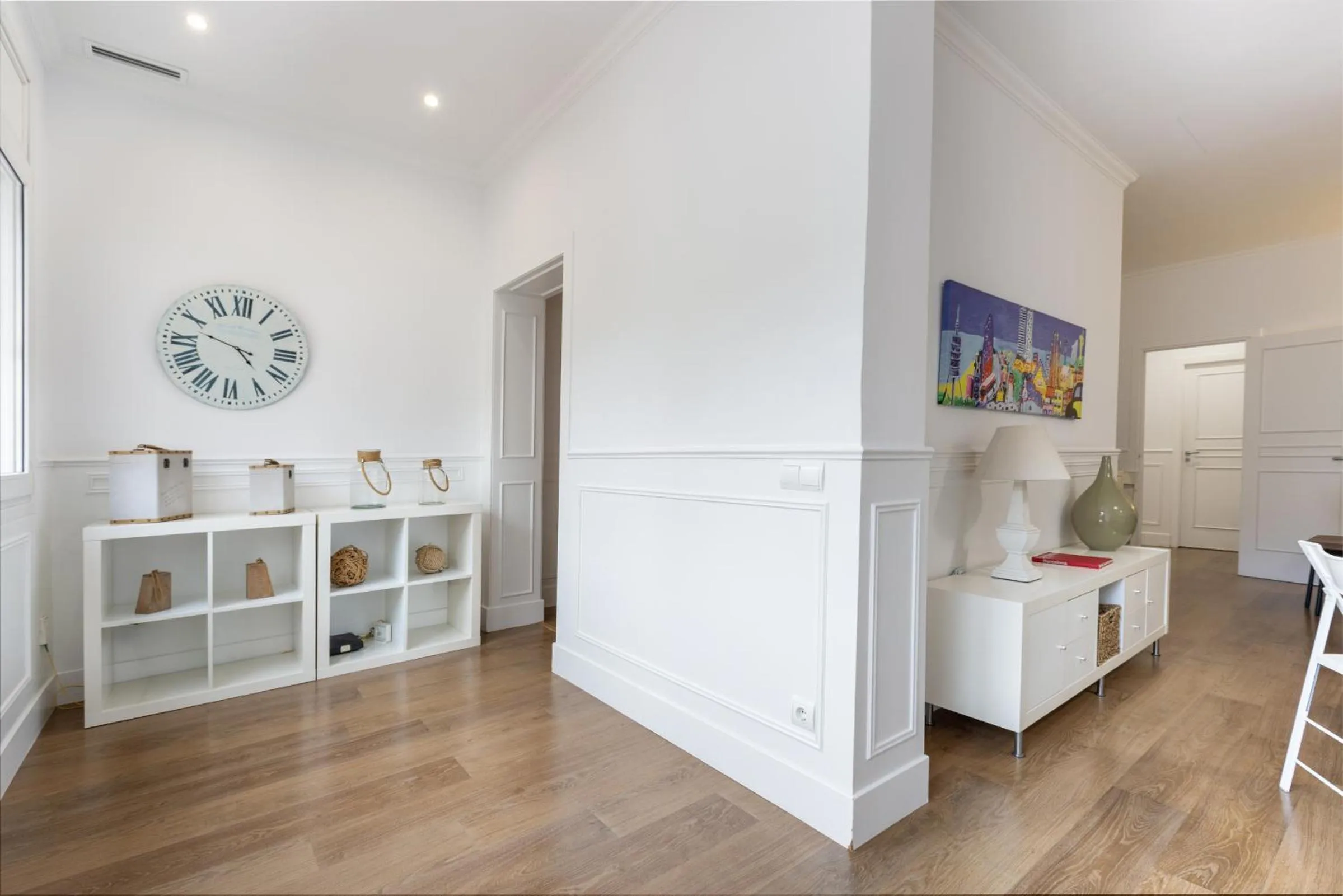 Enjoybcn Coliseum Apartments