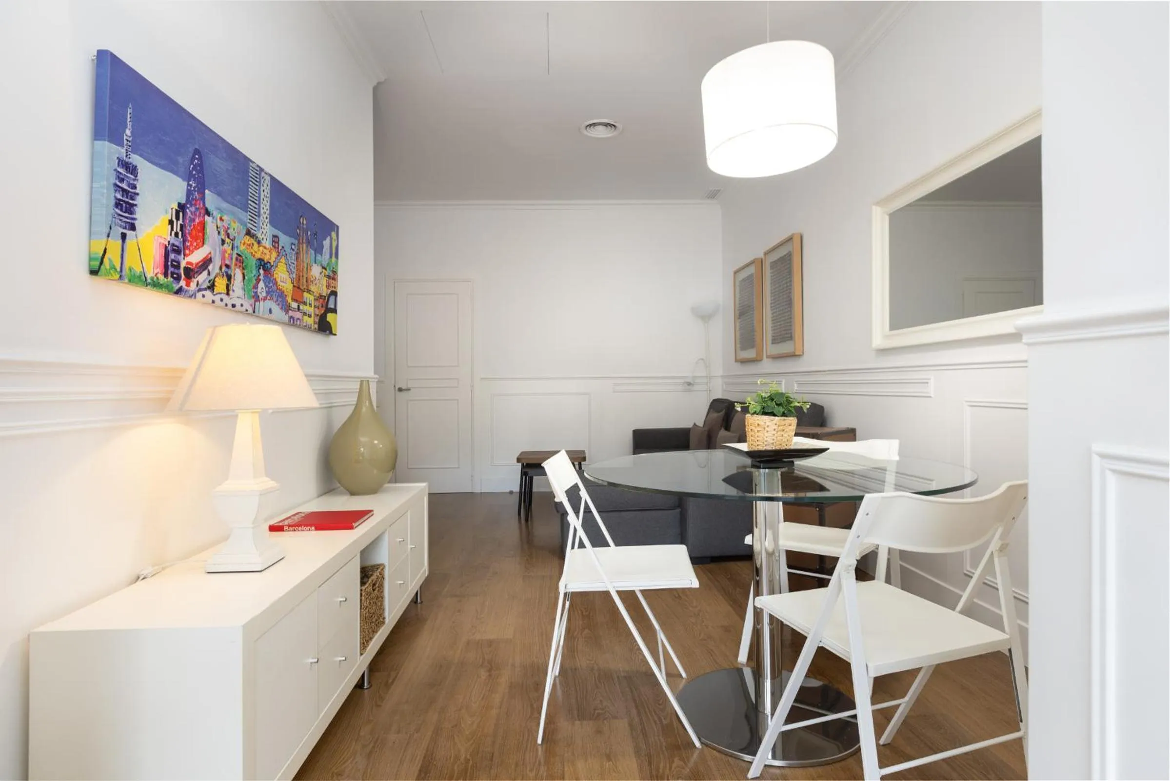 Enjoybcn Coliseum Apartments