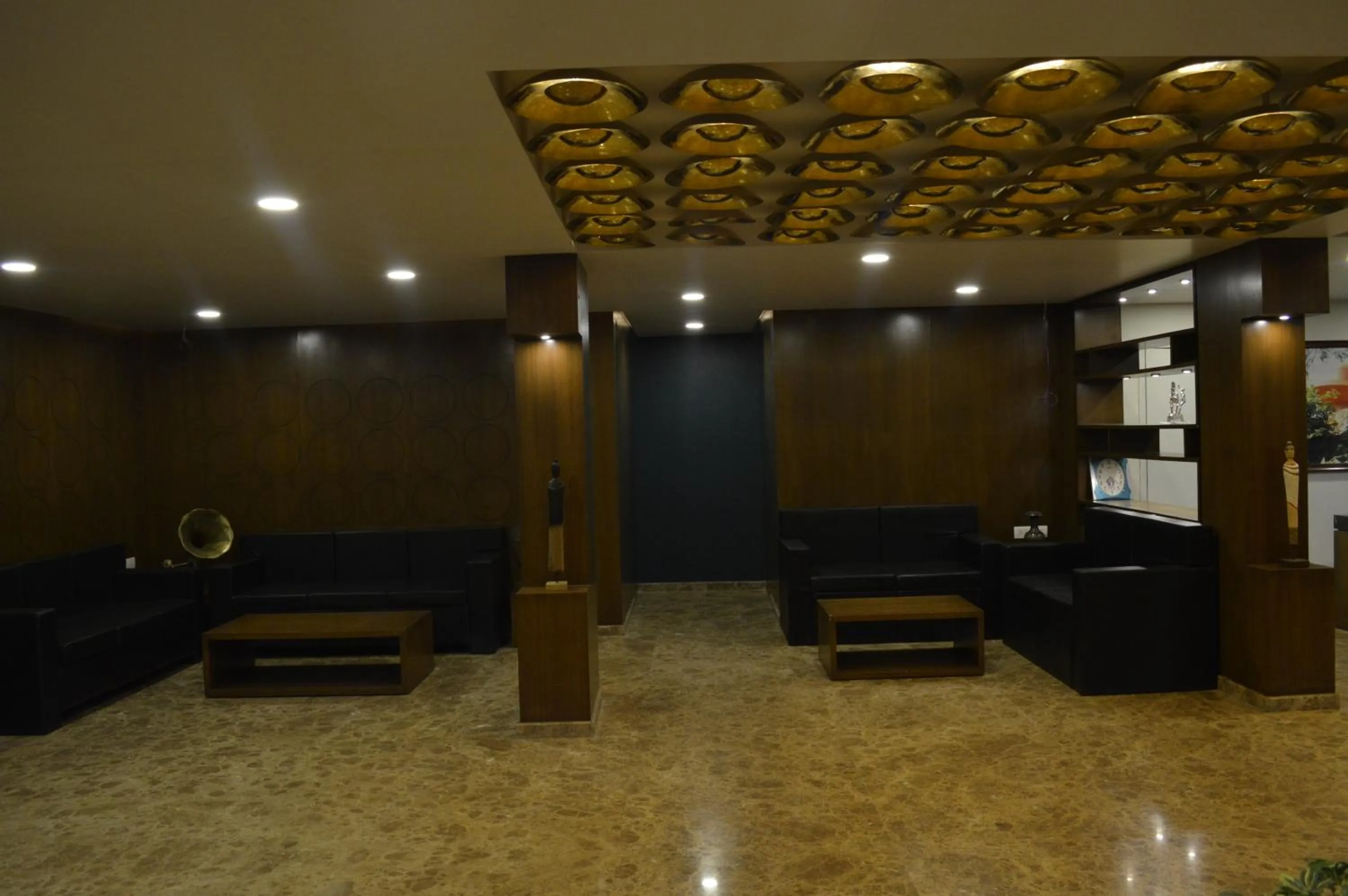 Lobby or reception in Hotel Mount Regency