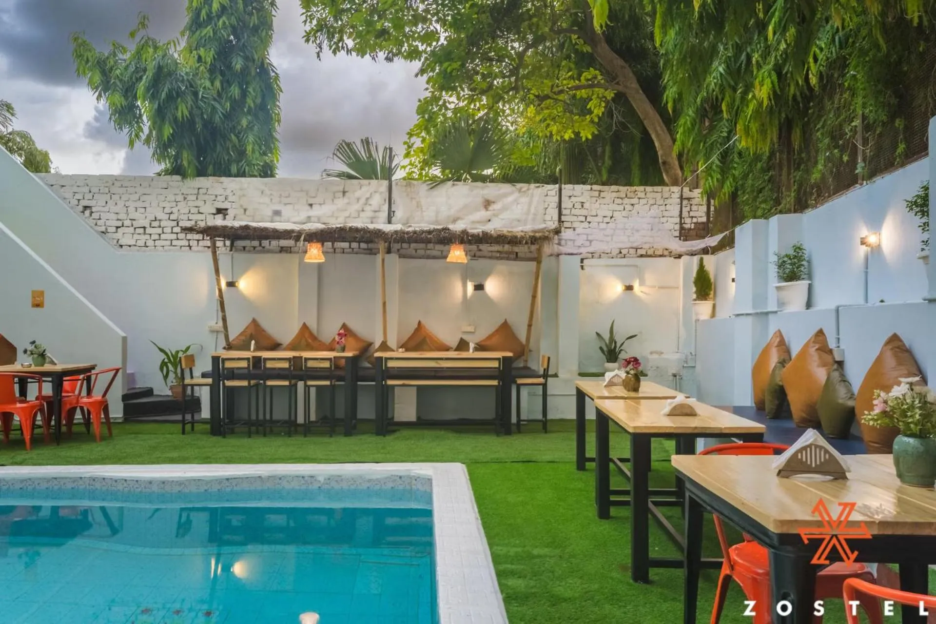 Swimming pool in Zostel Pushkar