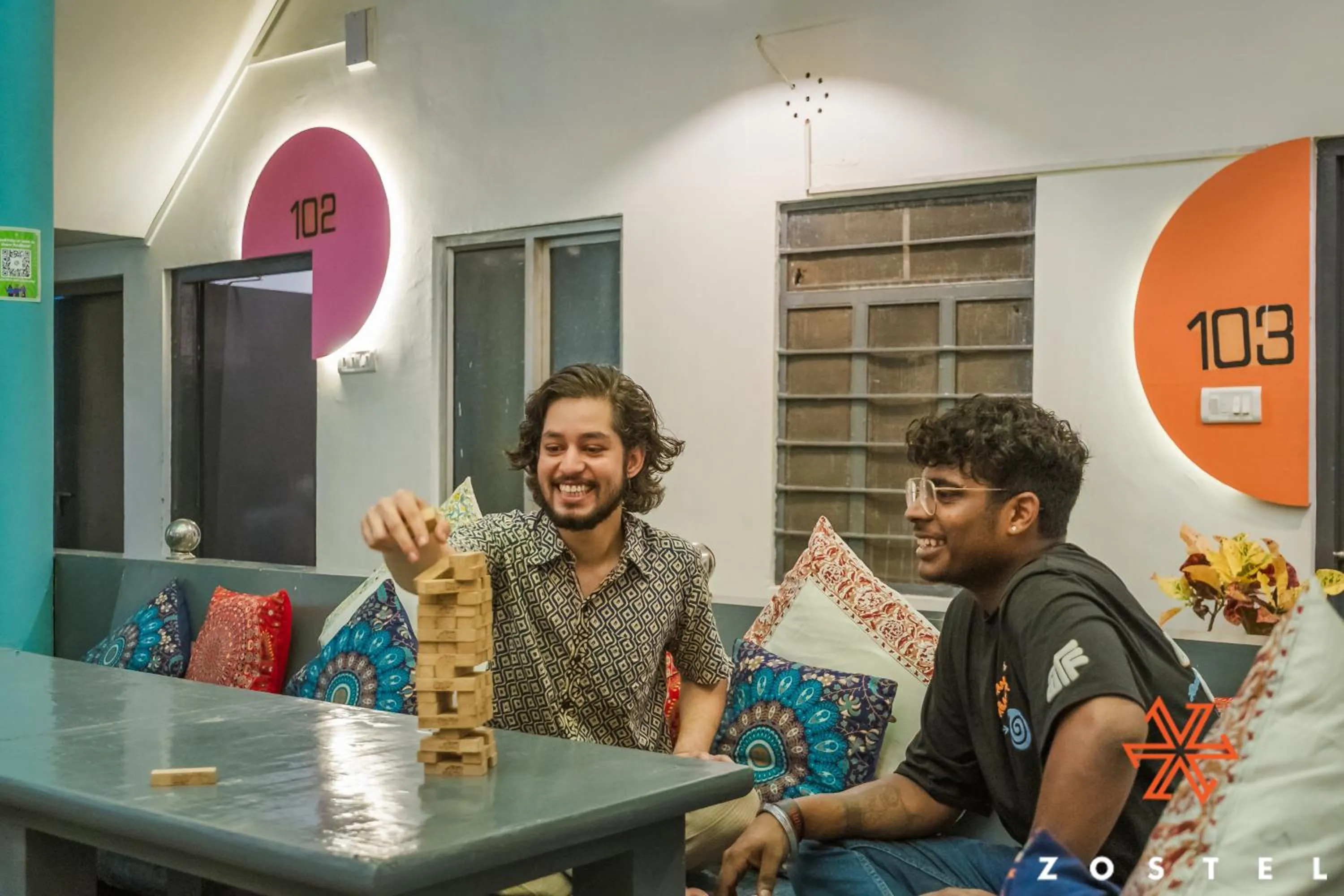 Living room in Zostel Pushkar