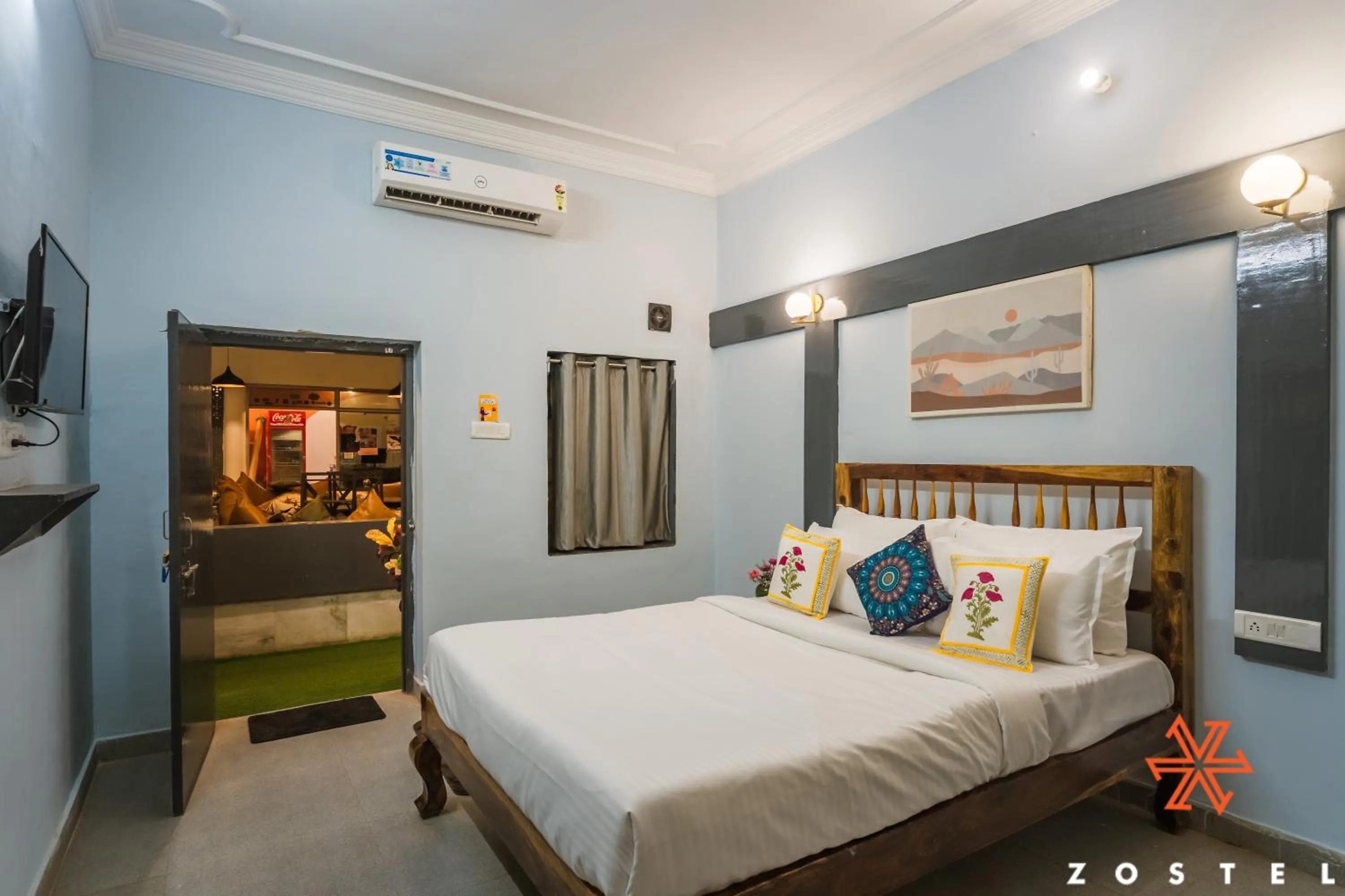 Bed in Zostel Pushkar