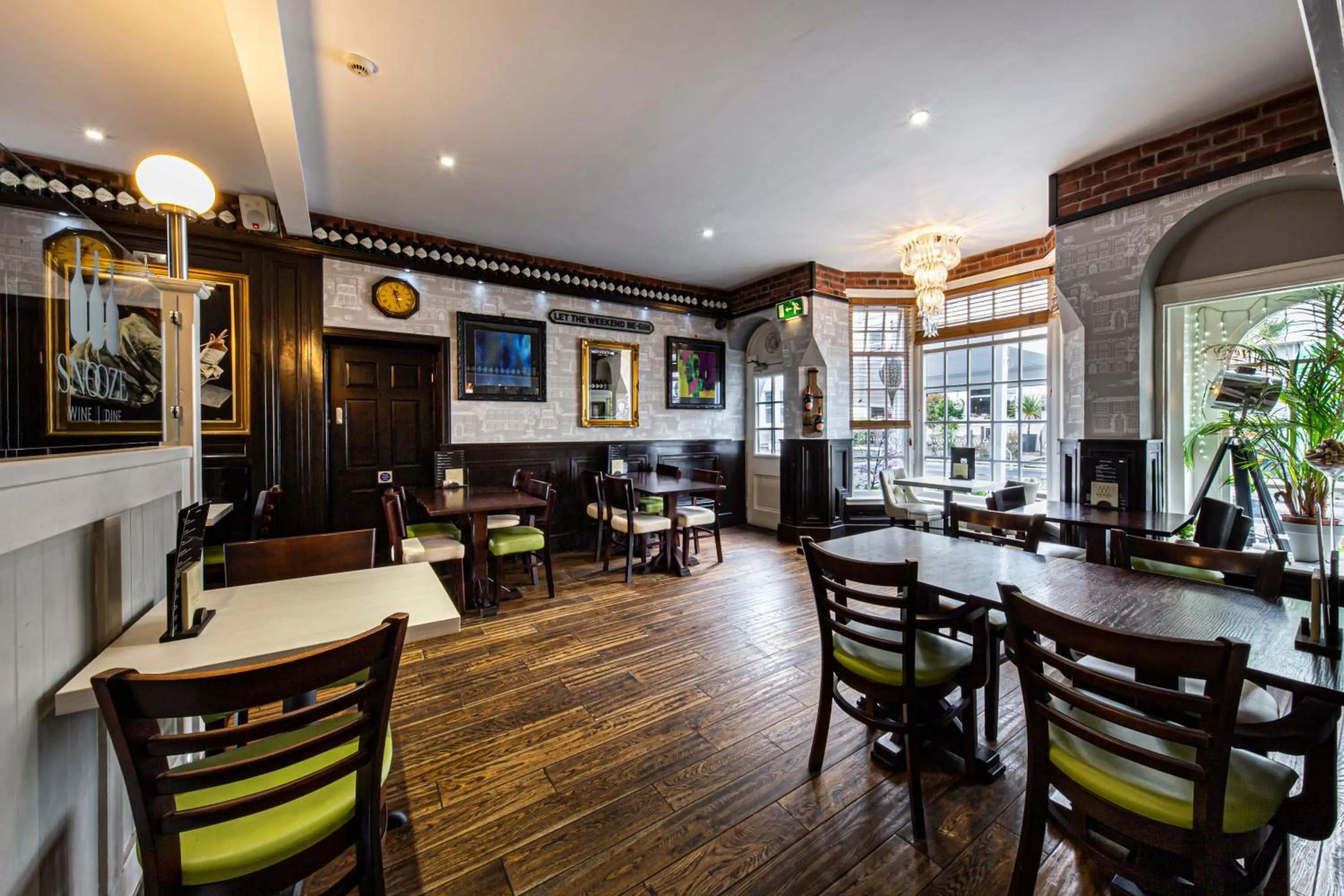 Restaurant/places to eat in Snooze