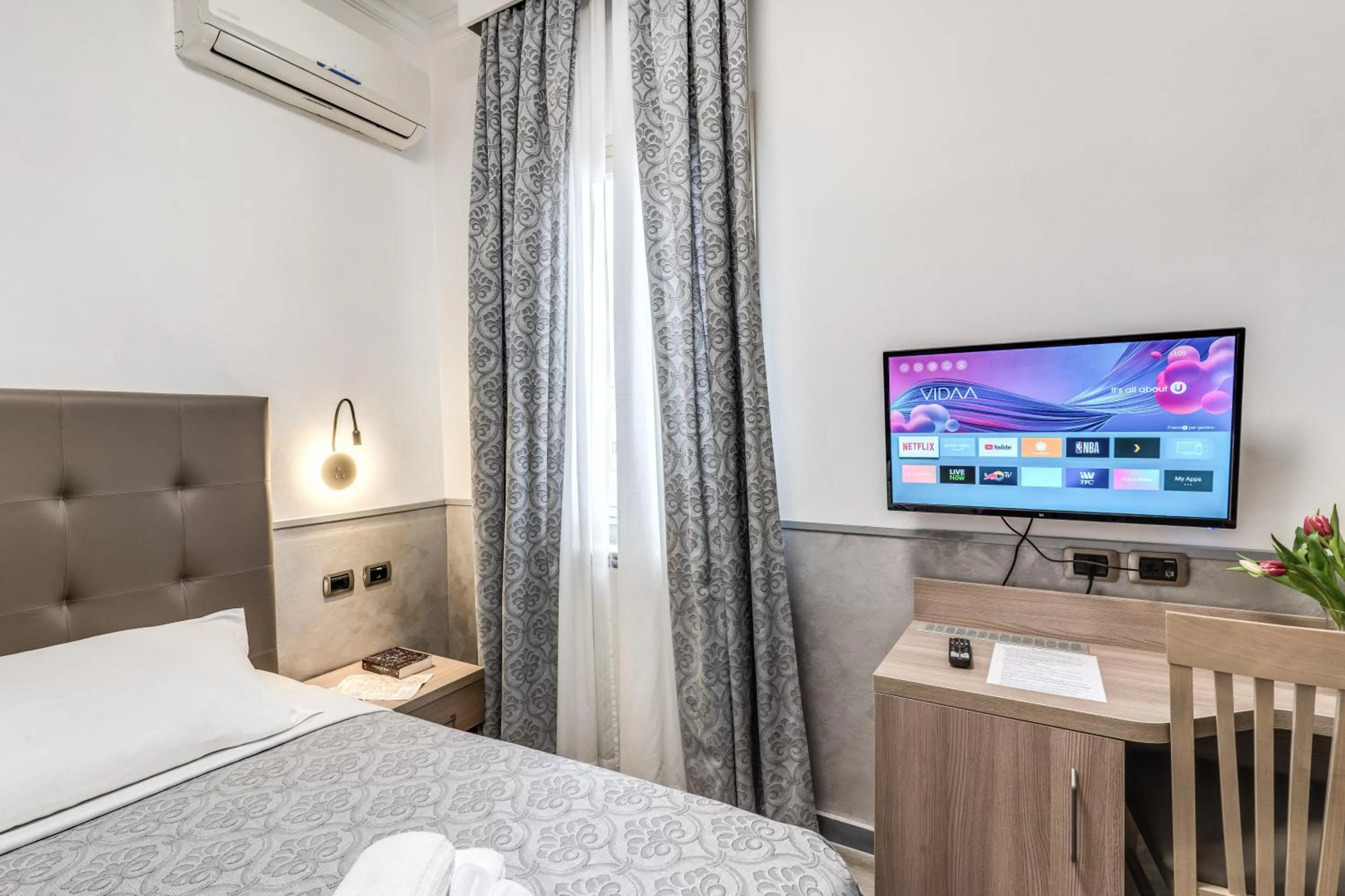 Bed in Affittacamere Centro Cavour