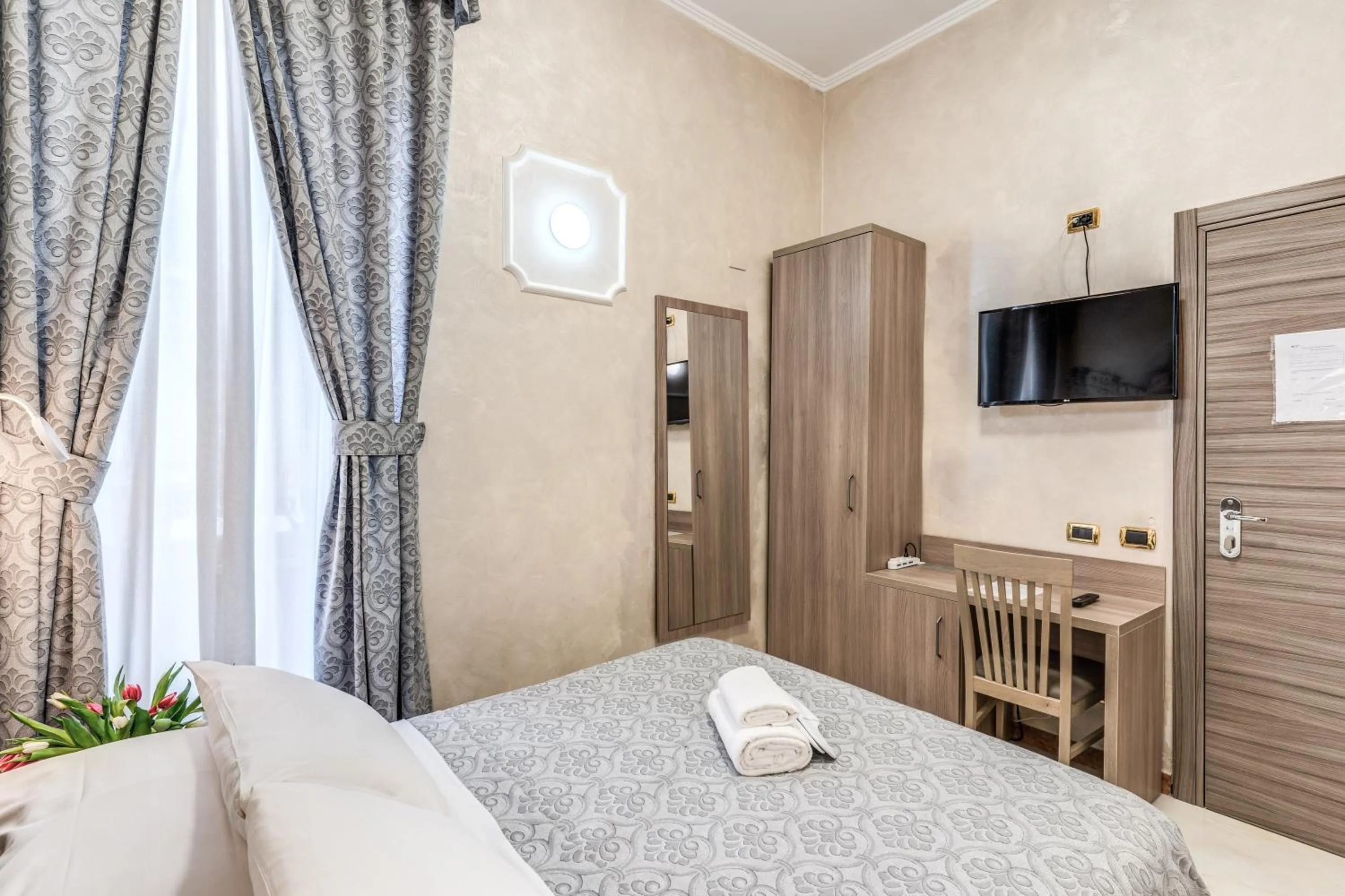 Bed in Affittacamere Centro Cavour