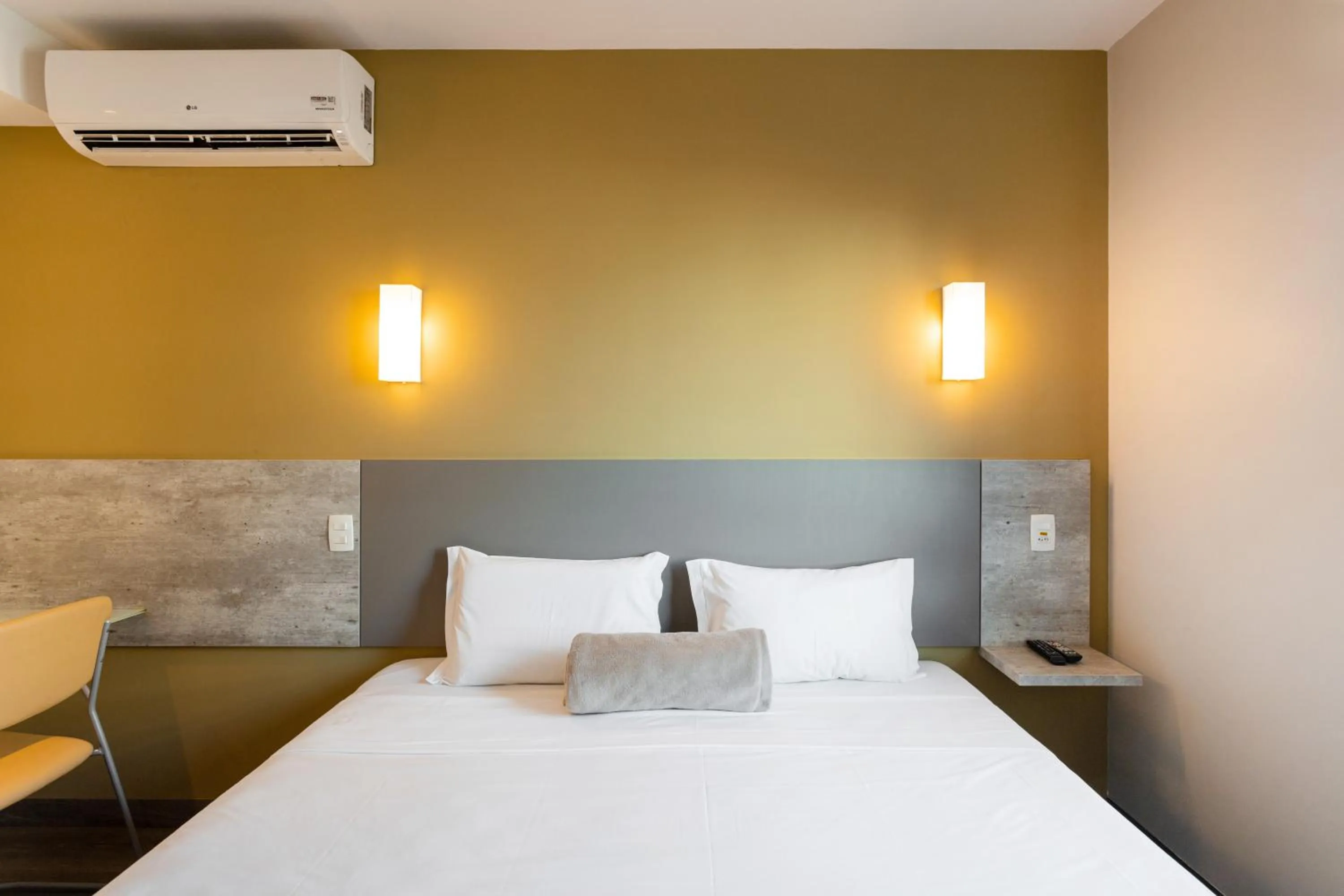 Decorative detail, Bed in Go Inn Hotel Curitiba