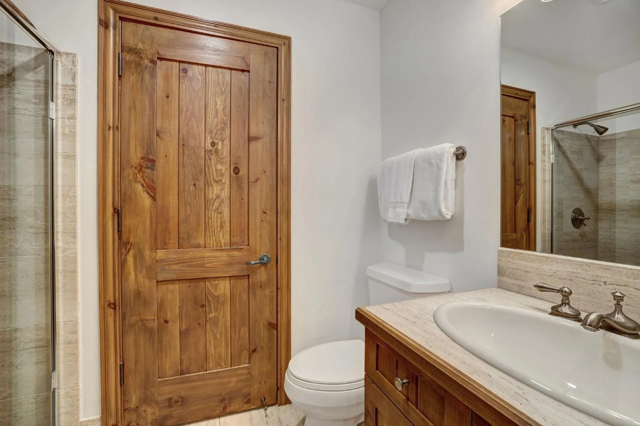 Bathroom in Elkhorn Lodge