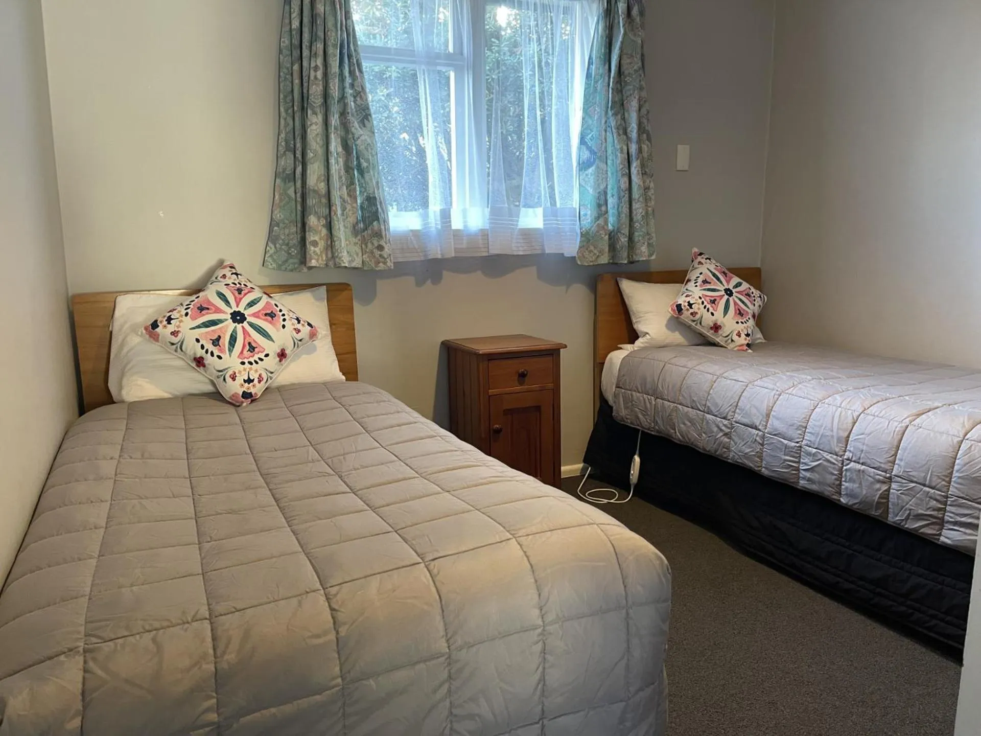 Bedroom, Bed in Earnslaw Motel