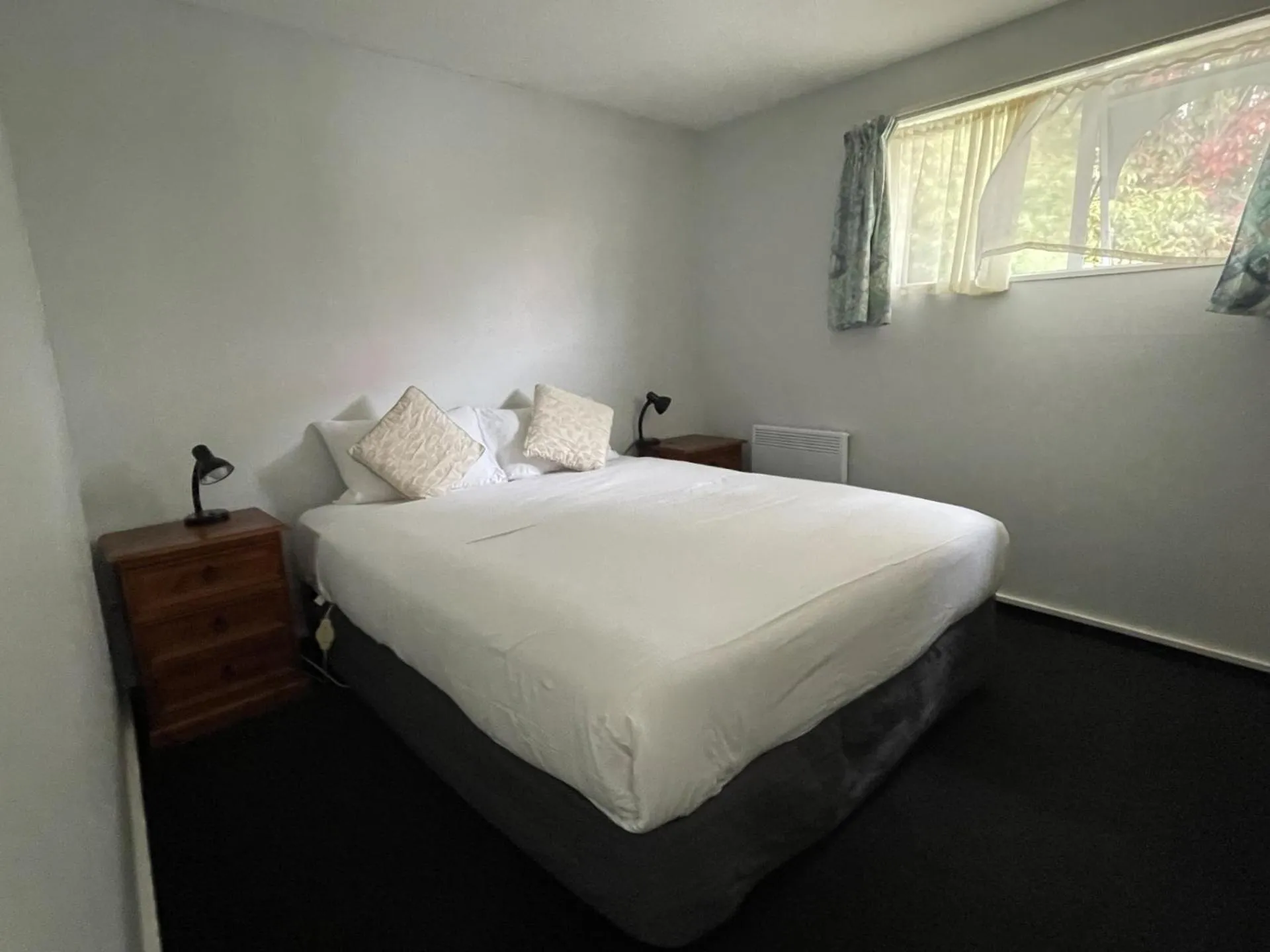 Bedroom, Bed in Earnslaw Motel