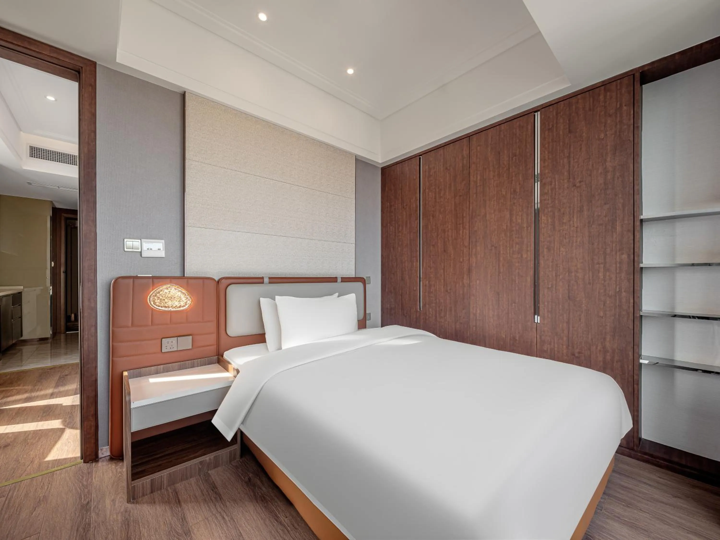 Bed in Dalian Zhongshan Square Seaview Meilun Hotel