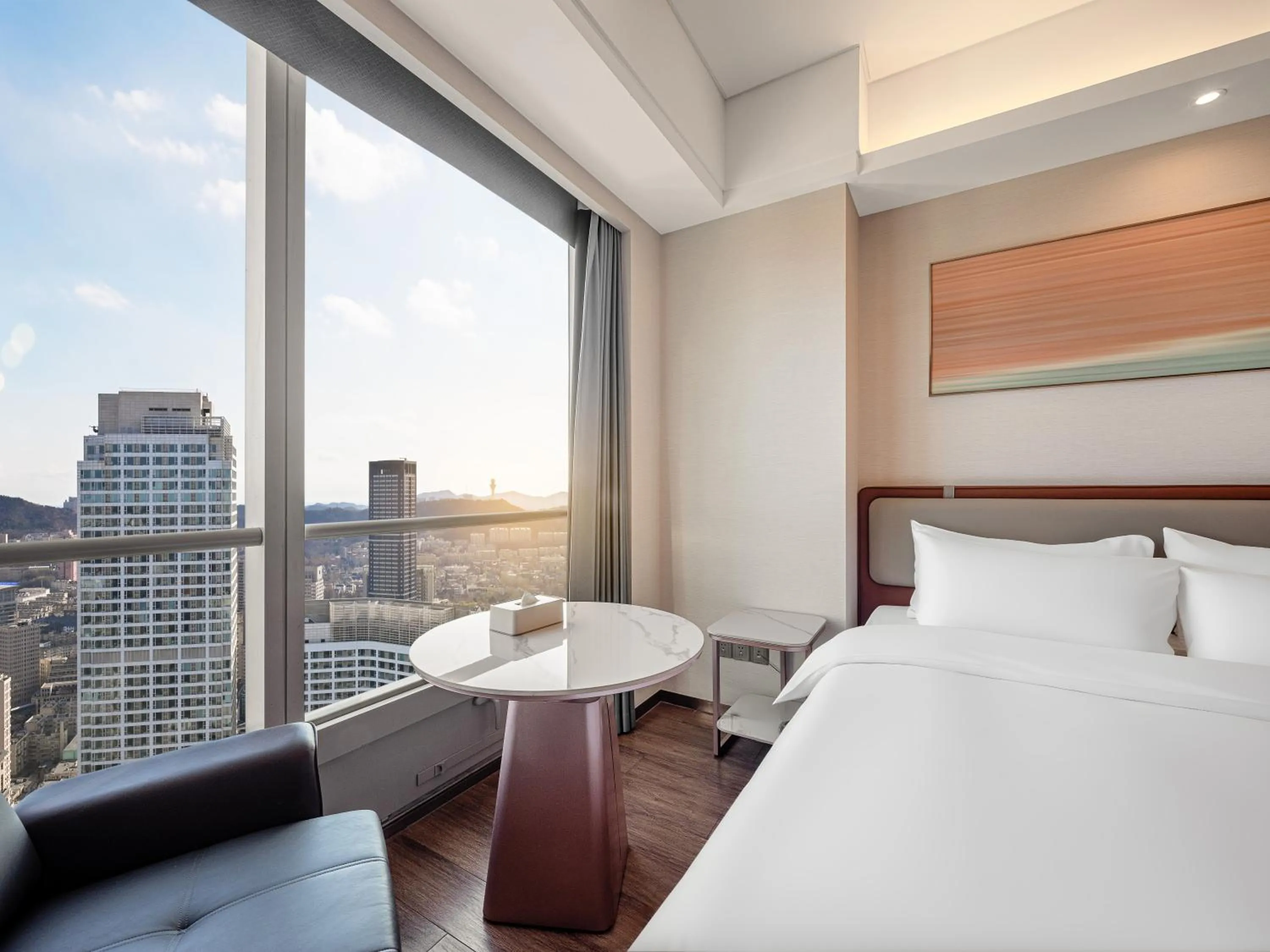 Bed in Dalian Zhongshan Square Seaview Meilun Hotel