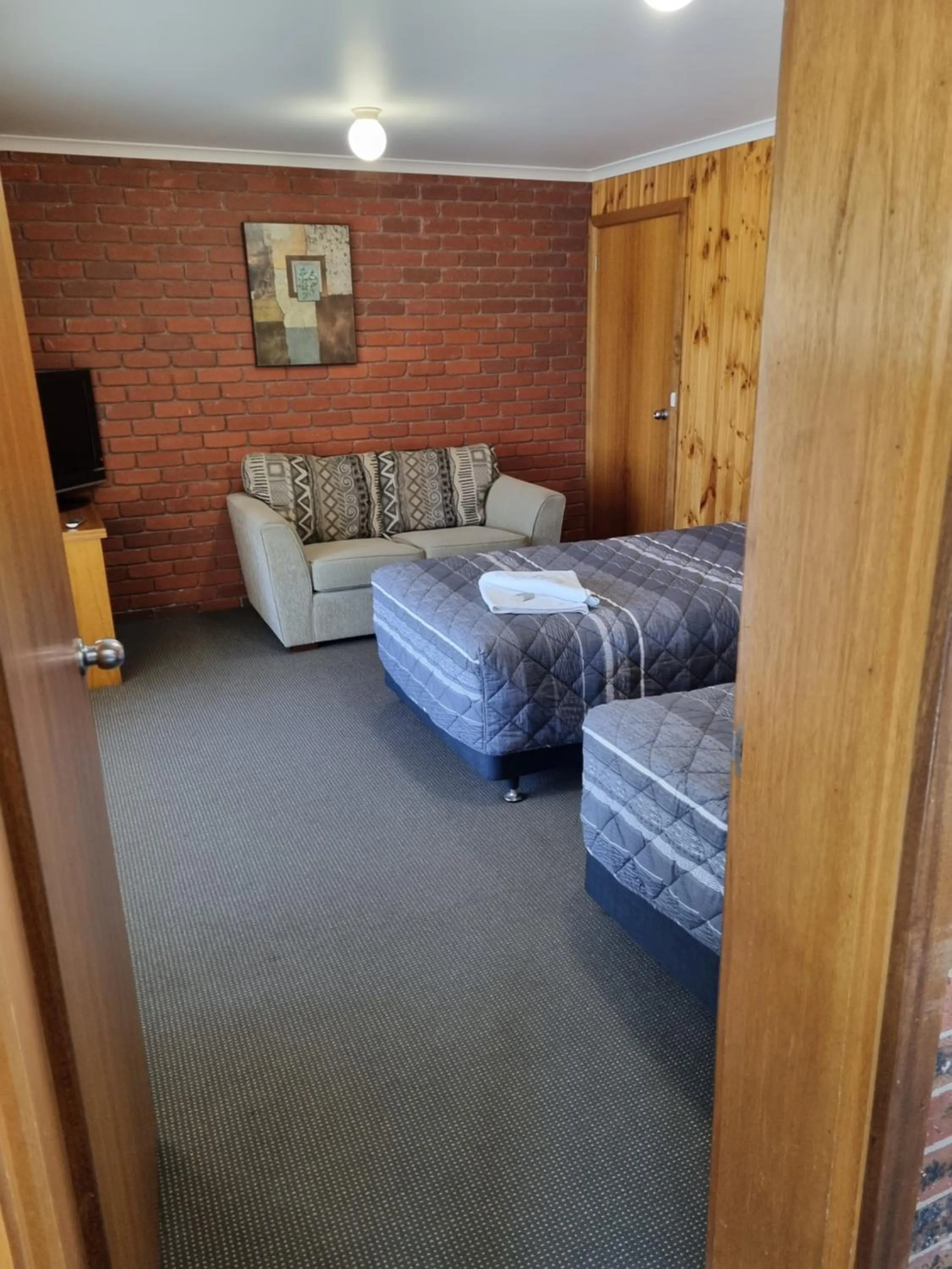 Bedroom, Bed in Country Roads Motor Inn Naracoorte