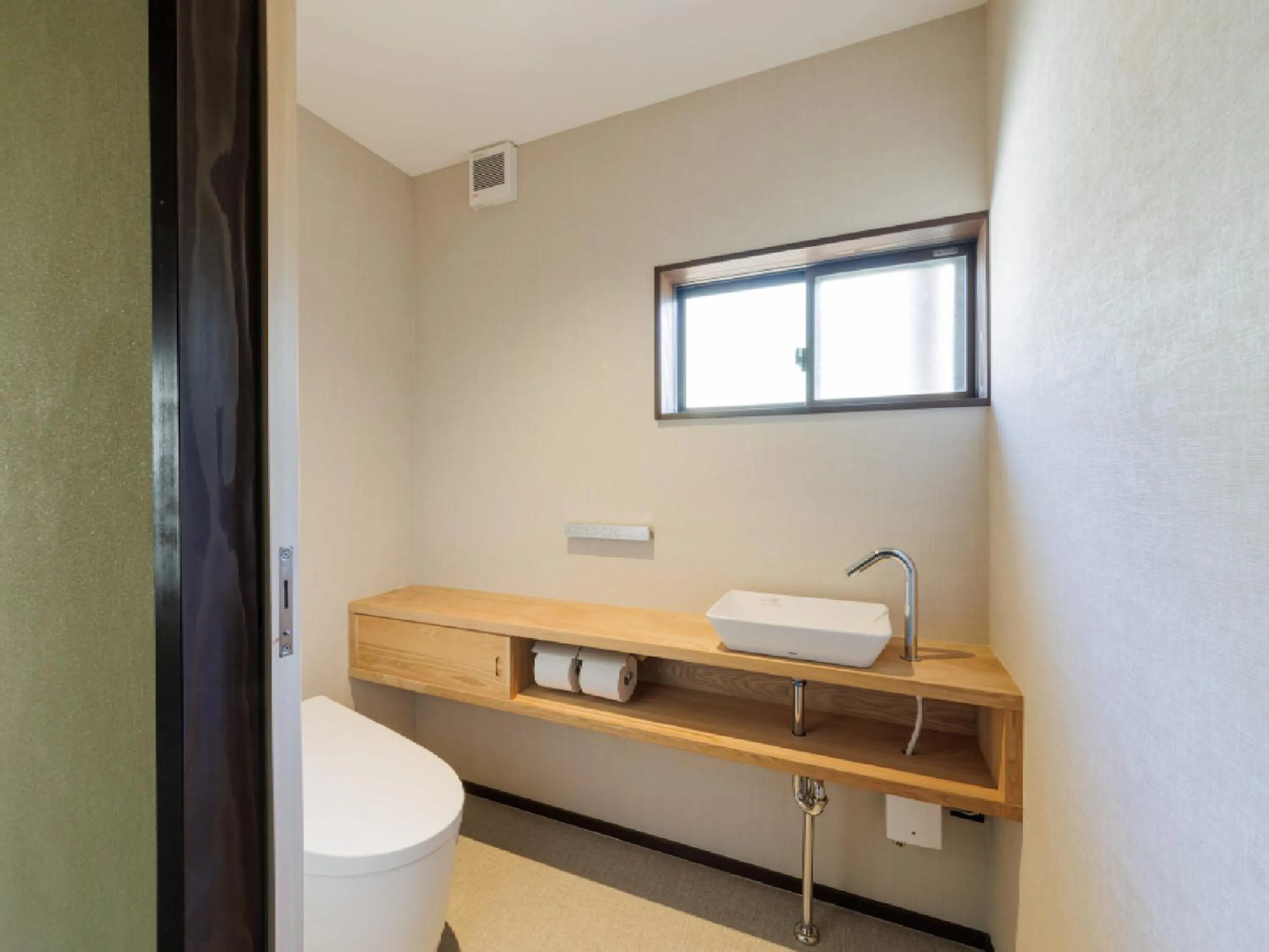 Toilet, Bed in Ryokan Kigusuriya
