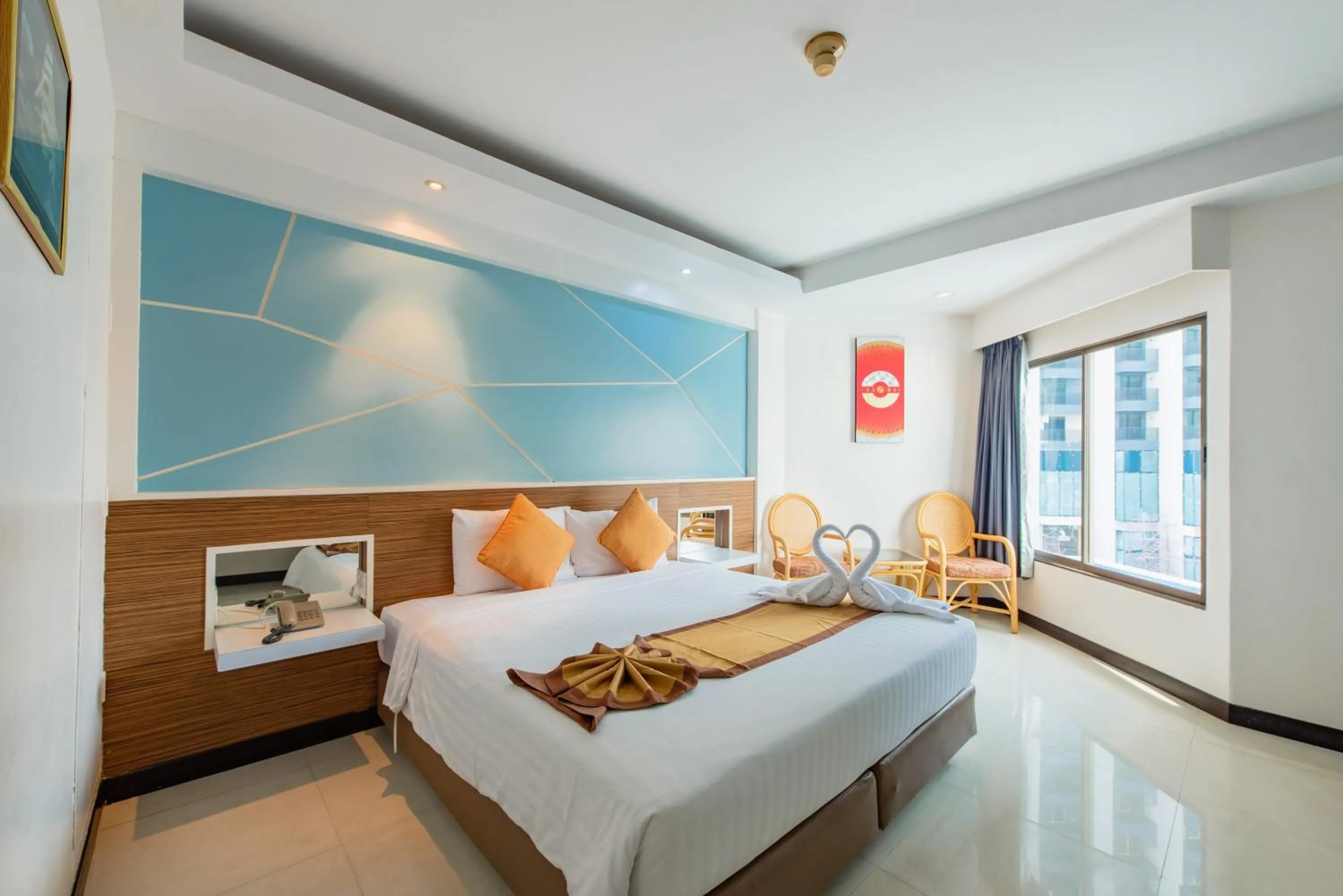 Photo of the whole room, Bed in Caesar Palace Hotel