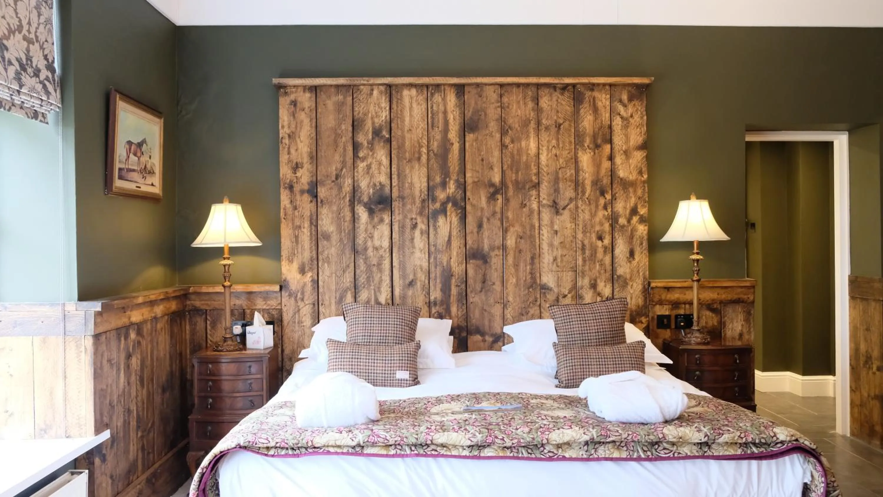 Bedroom, Bed in Simonstone Hall Hotel