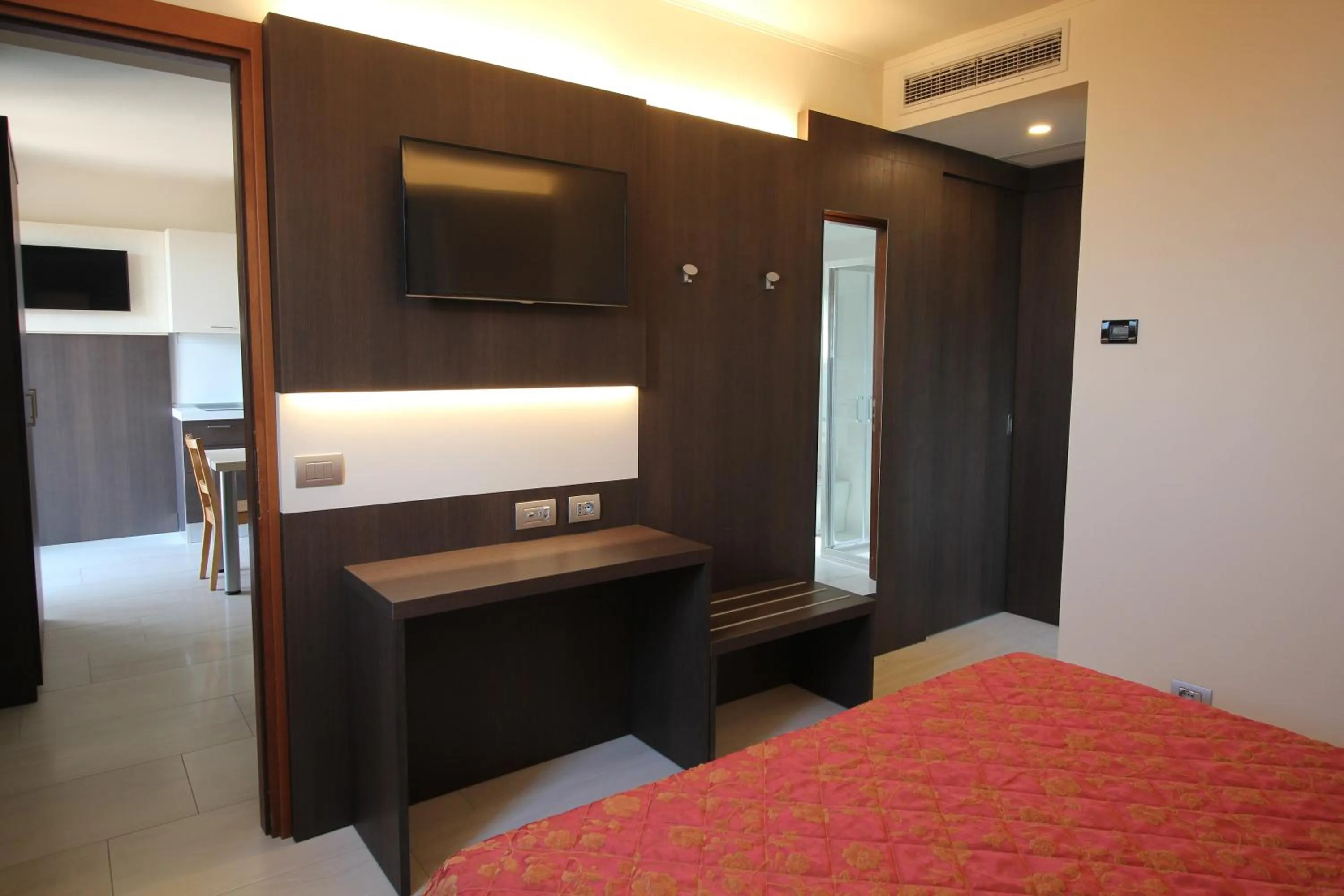 TV and multimedia, Bed in Del Prado