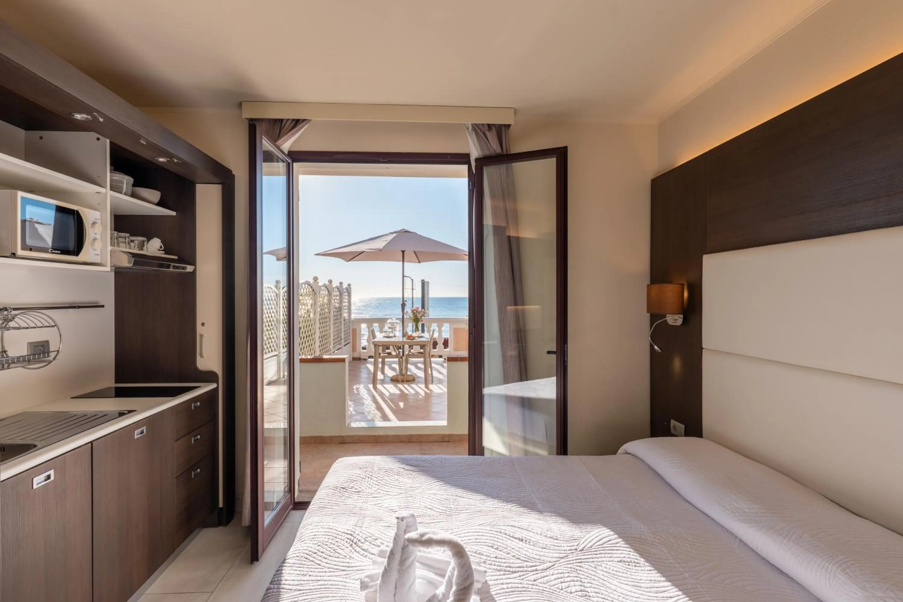 Bedroom, Bed in Del Prado