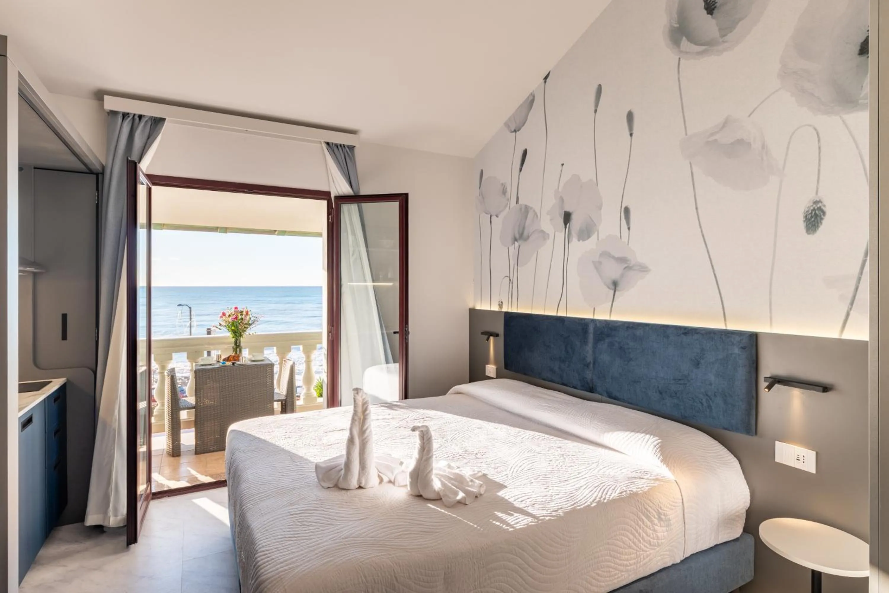 Bedroom, Bed in Del Prado