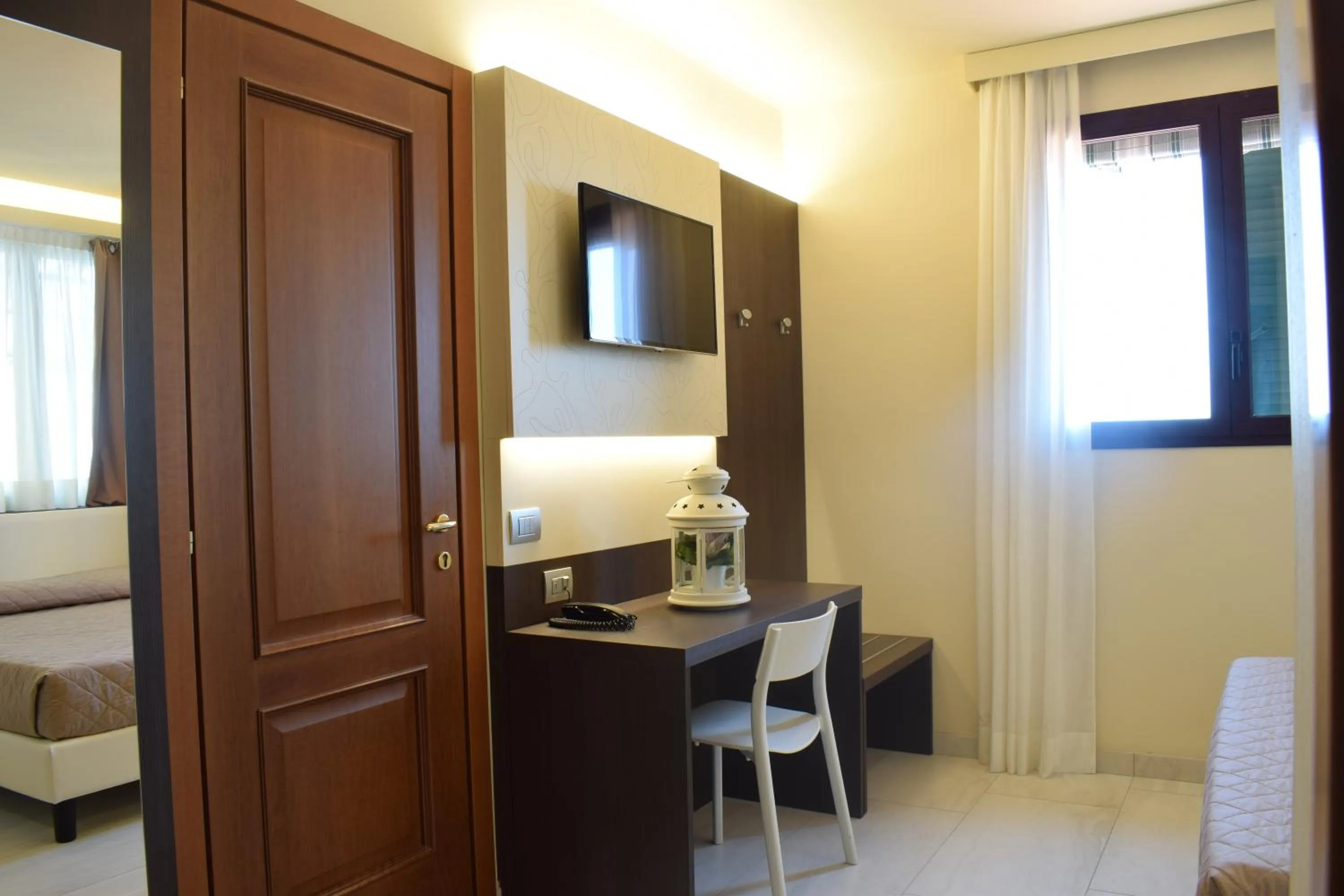 TV and multimedia in Del Prado