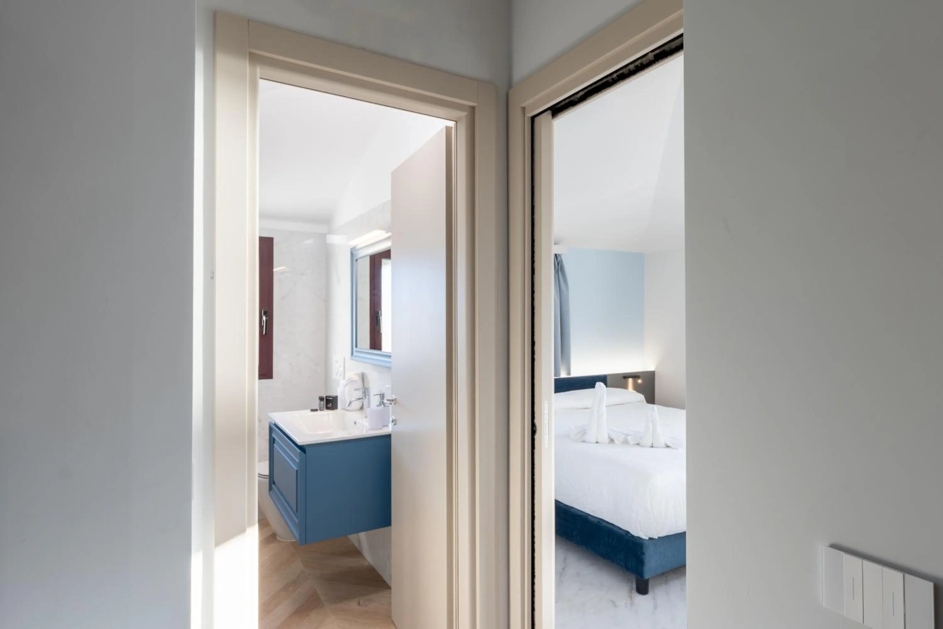Bathroom, Bed in Del Prado