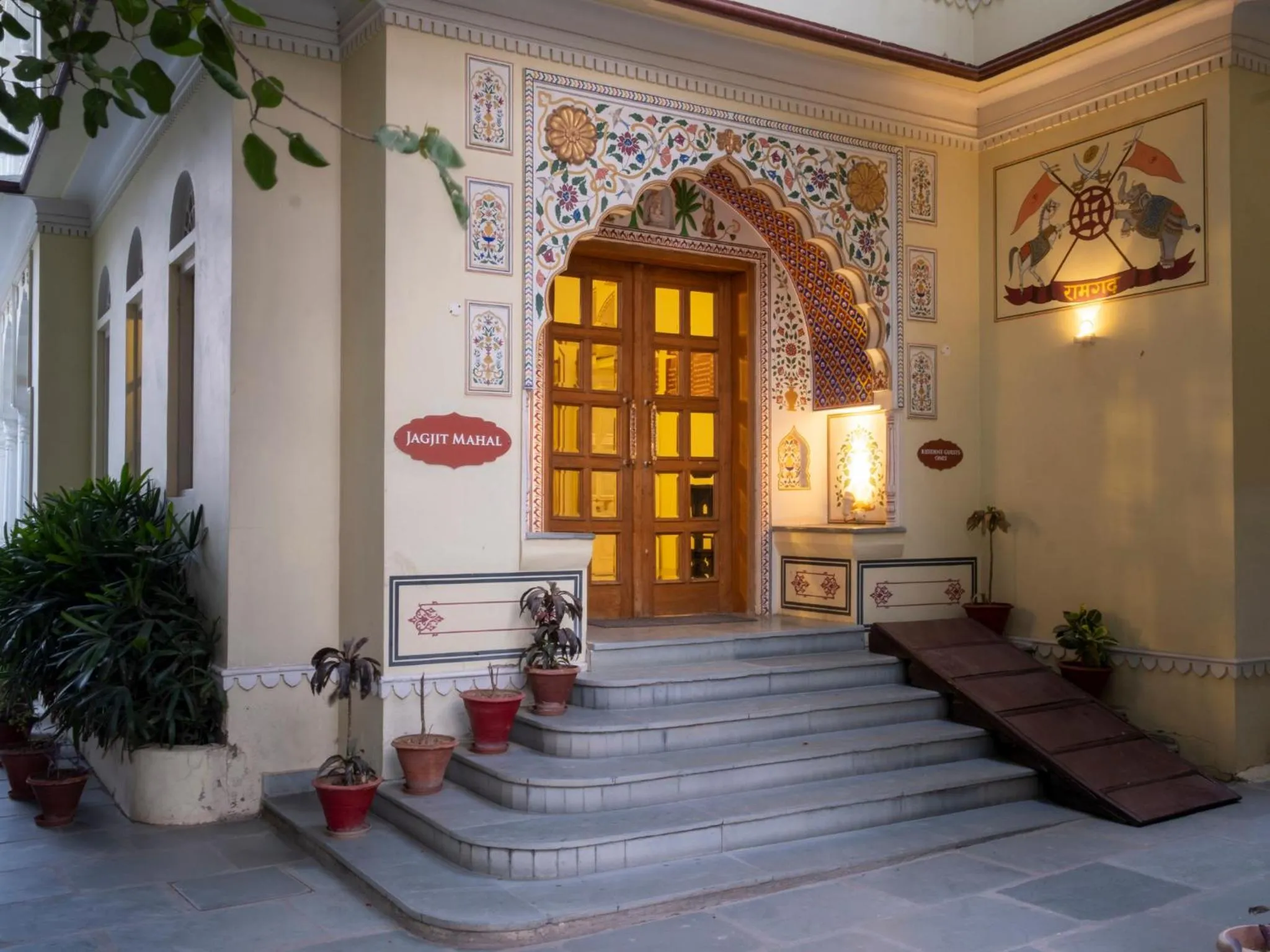 Facade/entrance in WelcomHeritage Ramgarh