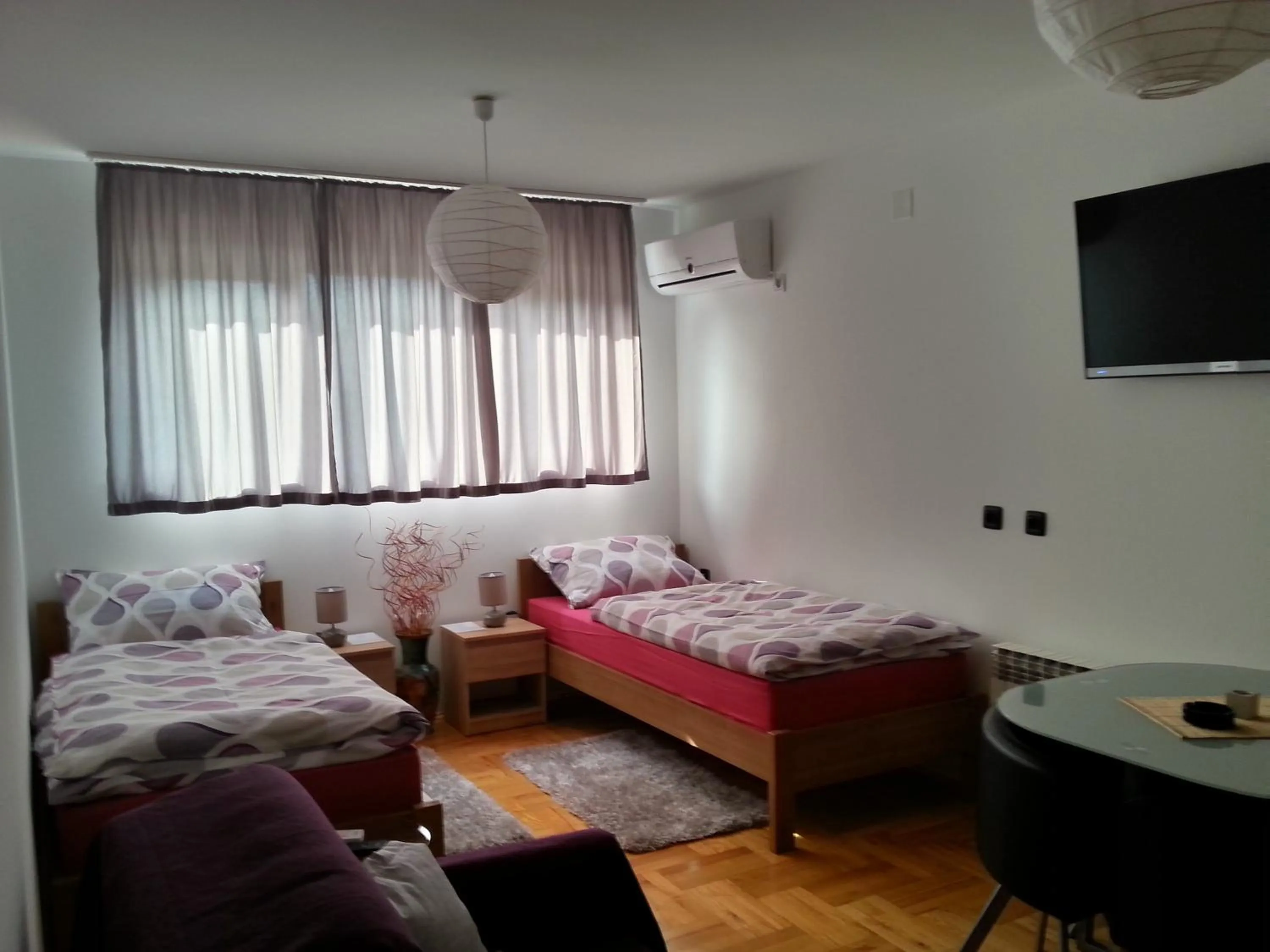 Bed in Studio Apartments Korosteljev