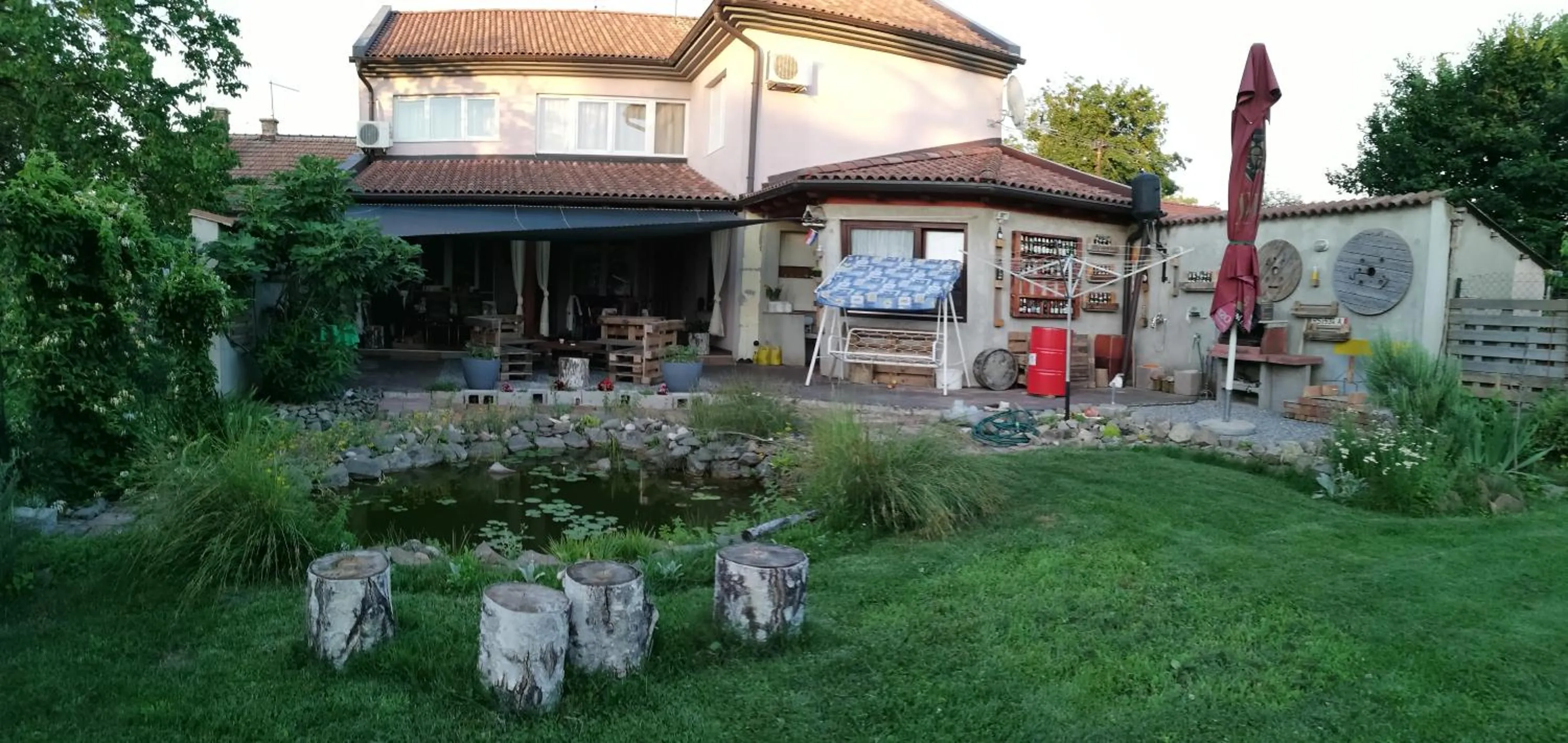 BBQ facilities in Studio Apartments Korosteljev