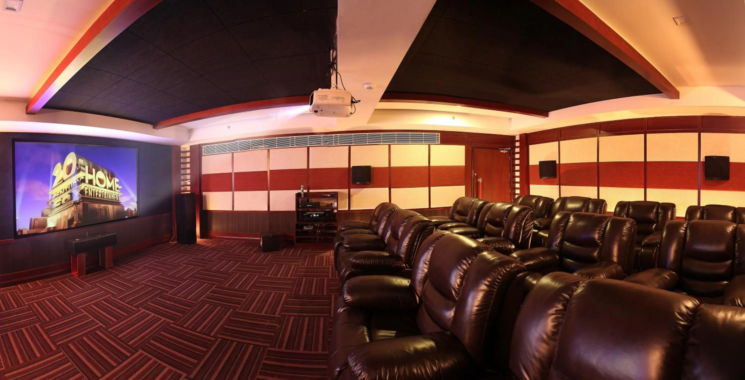 Evening entertainment in Lake Palace Trivandrum