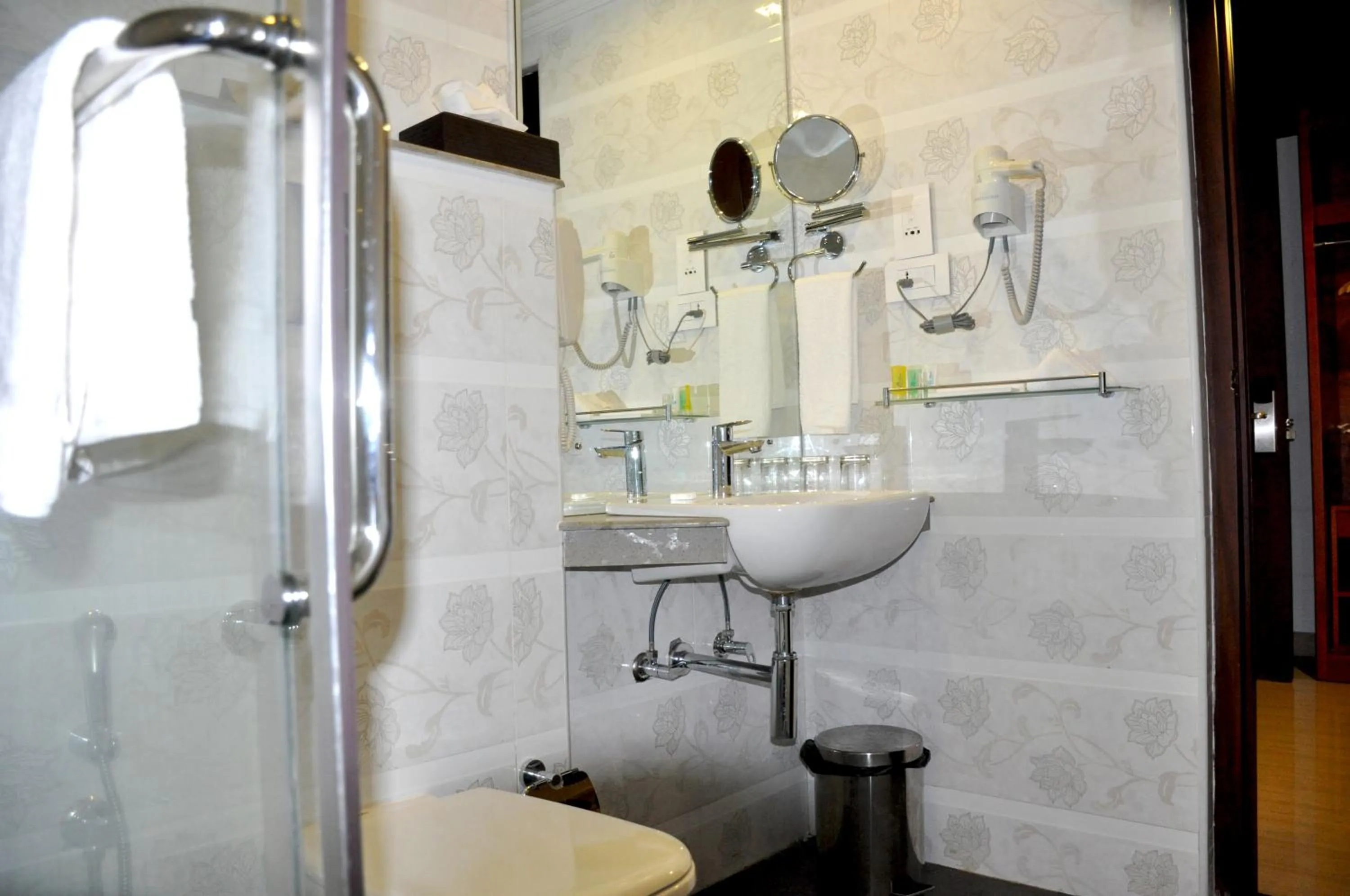 Bathroom in Lake Palace Trivandrum