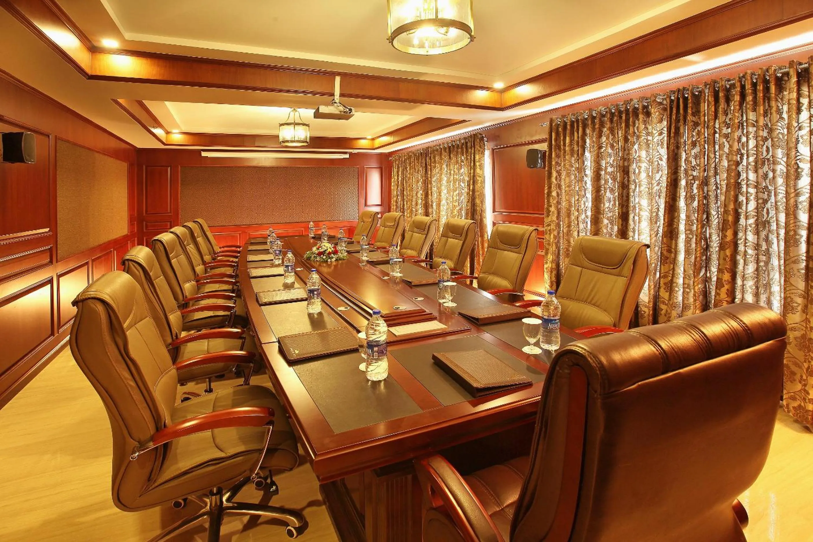 Banquet/Function facilities in Lake Palace Trivandrum