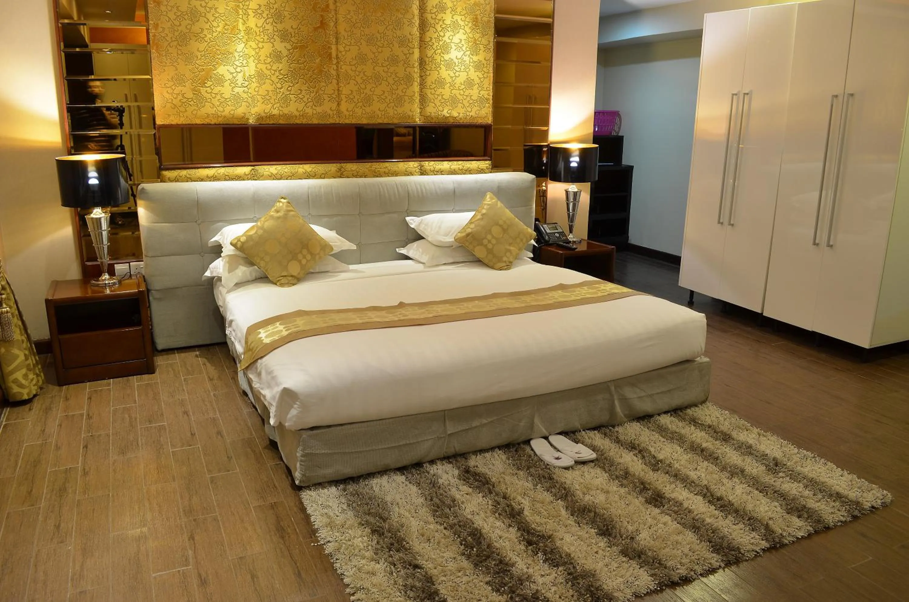 Photo of the whole room, Bed in Clarence House Nairobi