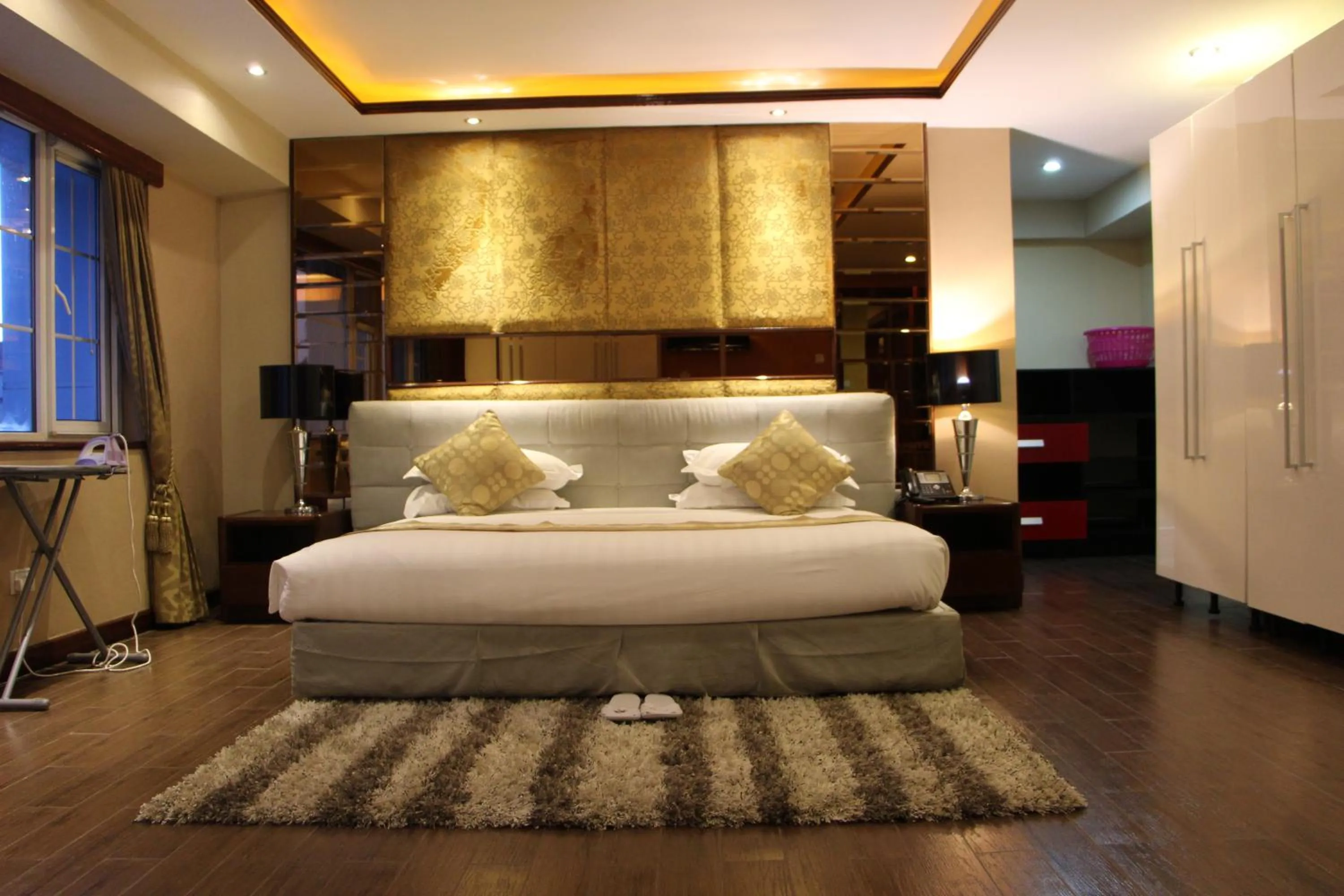 Photo of the whole room, Bed in Clarence House Nairobi