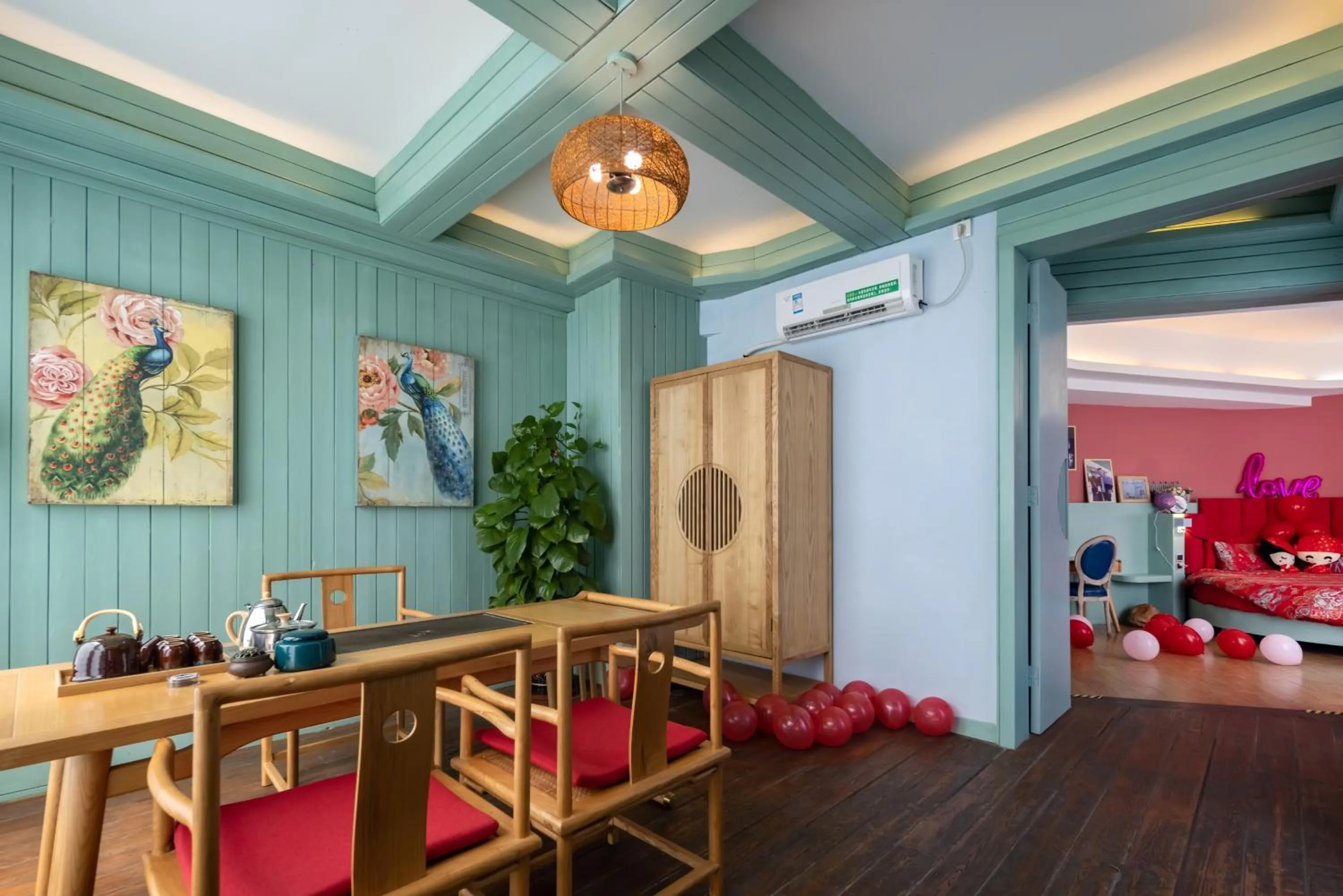 Living room in Island Forest Hotel