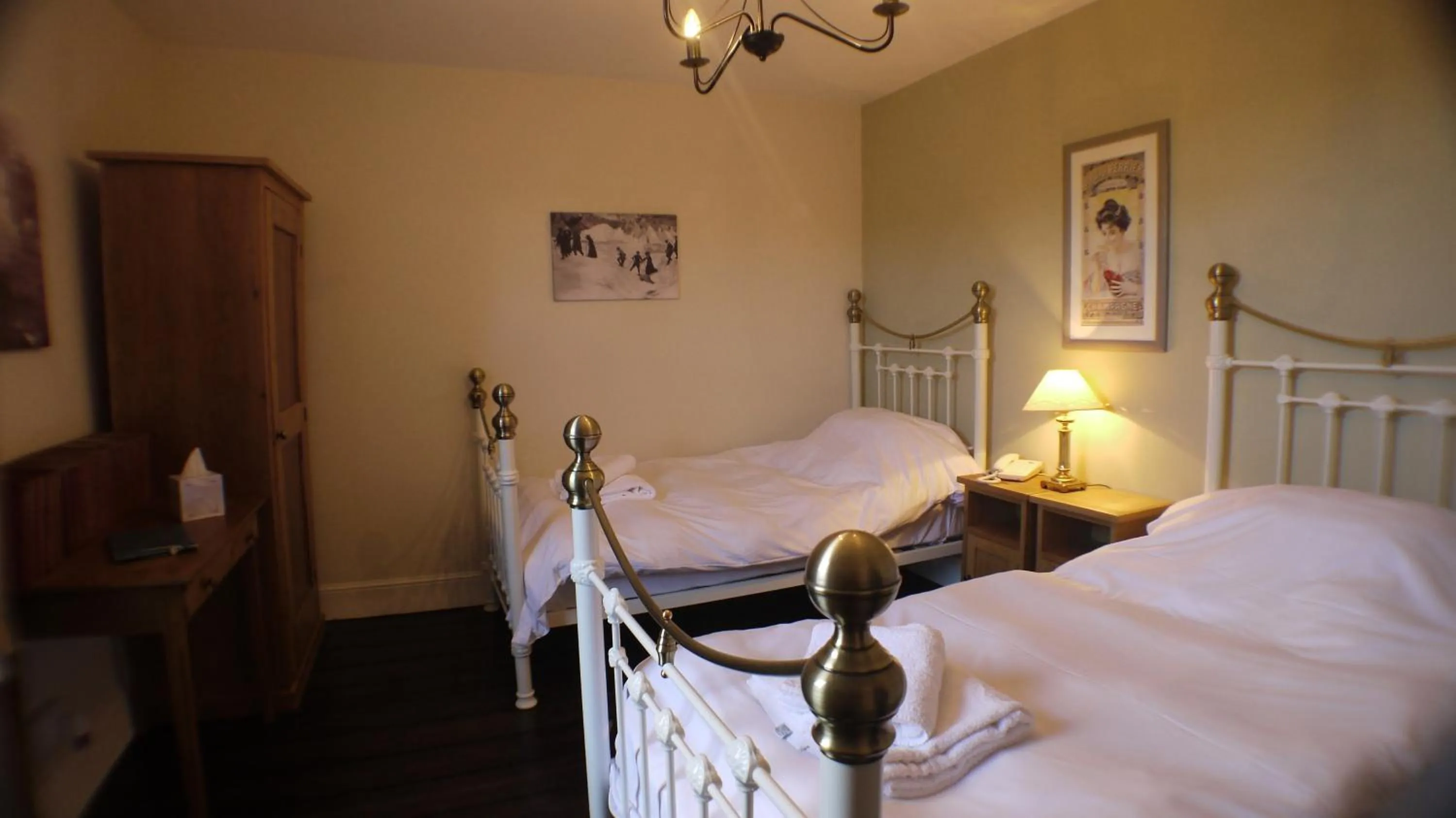 Bed in The White Hart Inn