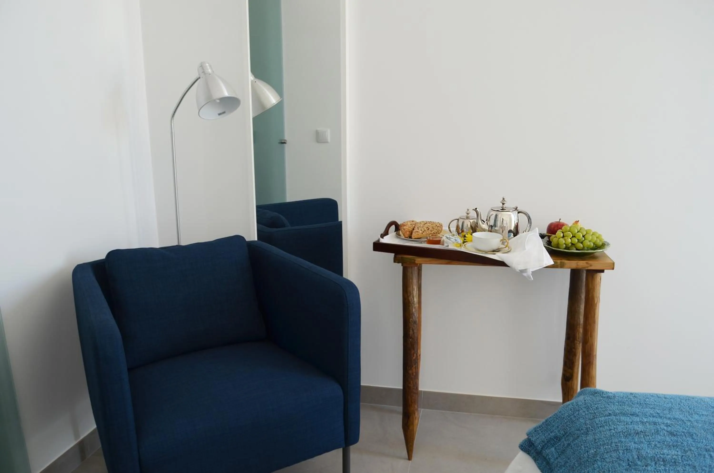 Seating area in Entre Vinhas & Mar