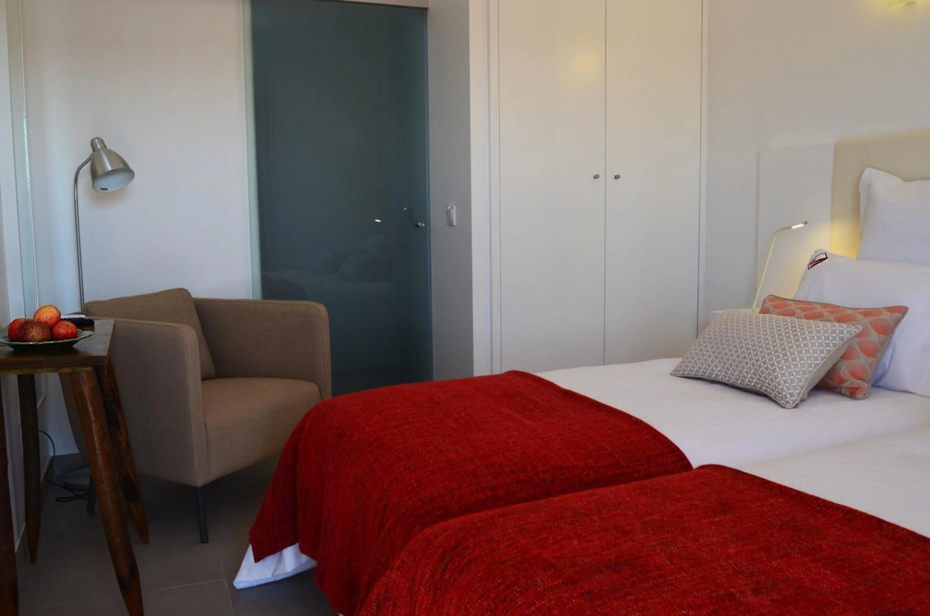 Bedroom, Bed in Entre Vinhas & Mar