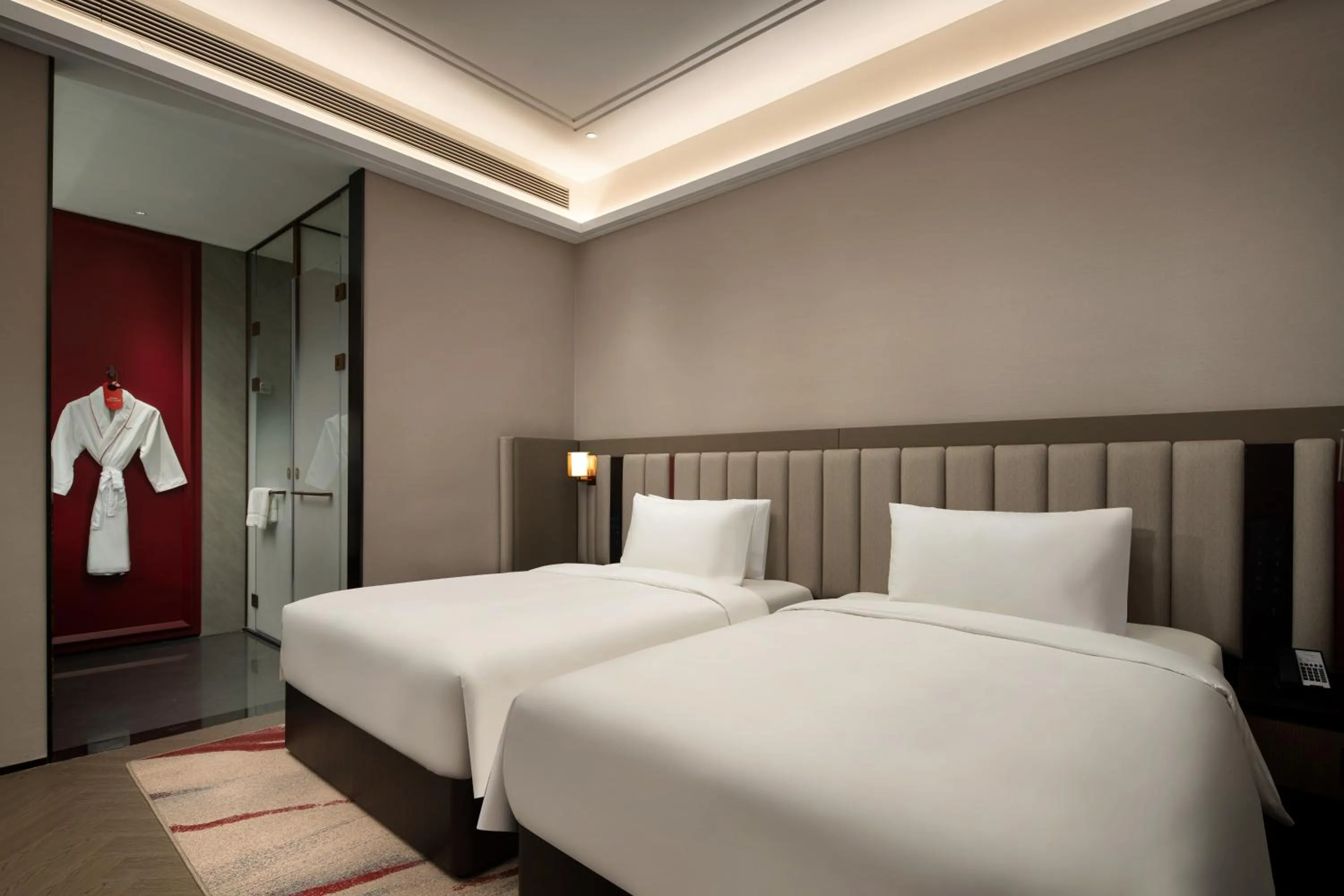 Bed in Mövenpick by Accor Shanghai People's Square