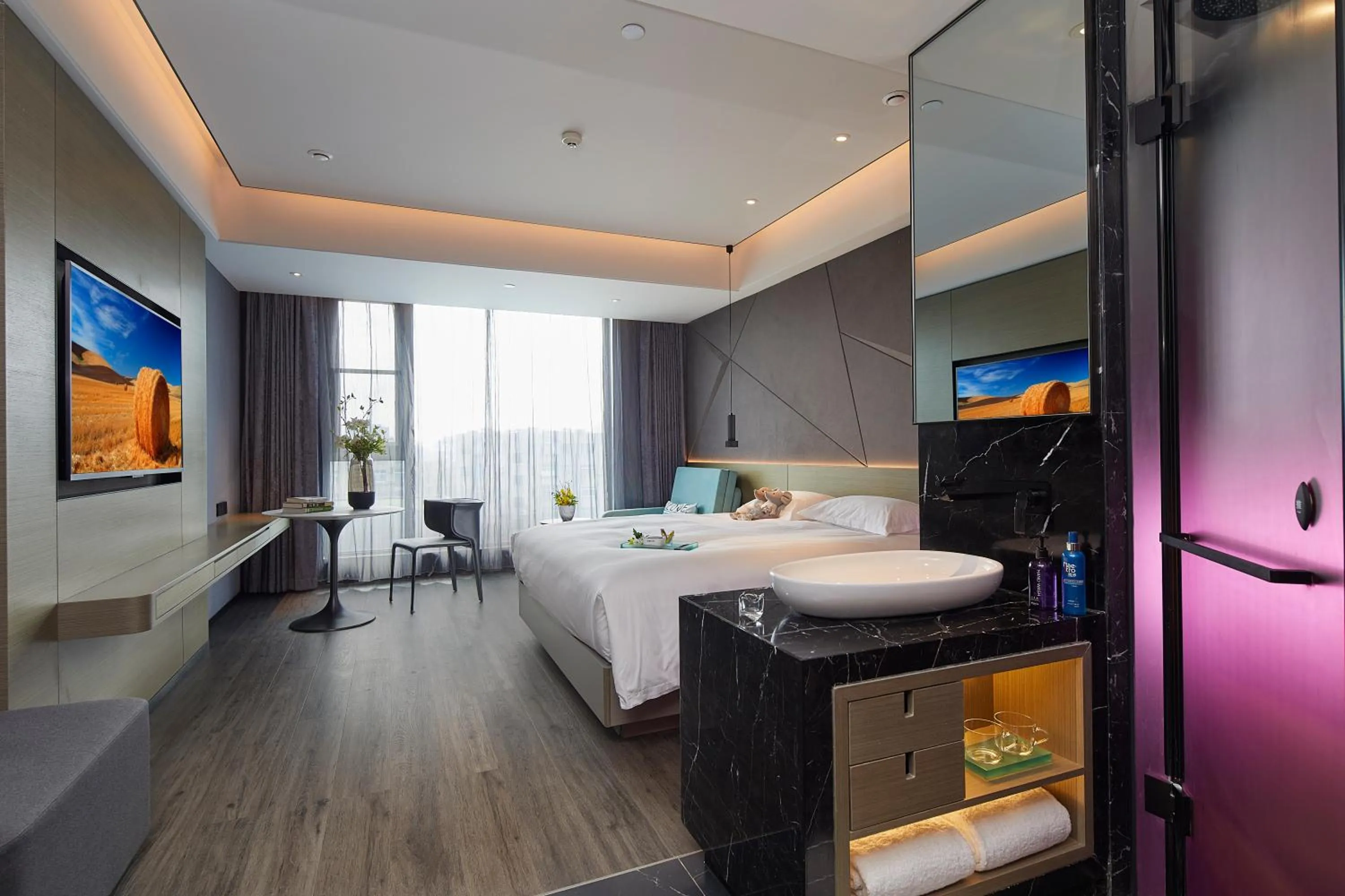 Photo of the whole room, Bed in Mercure Tai'an Centre