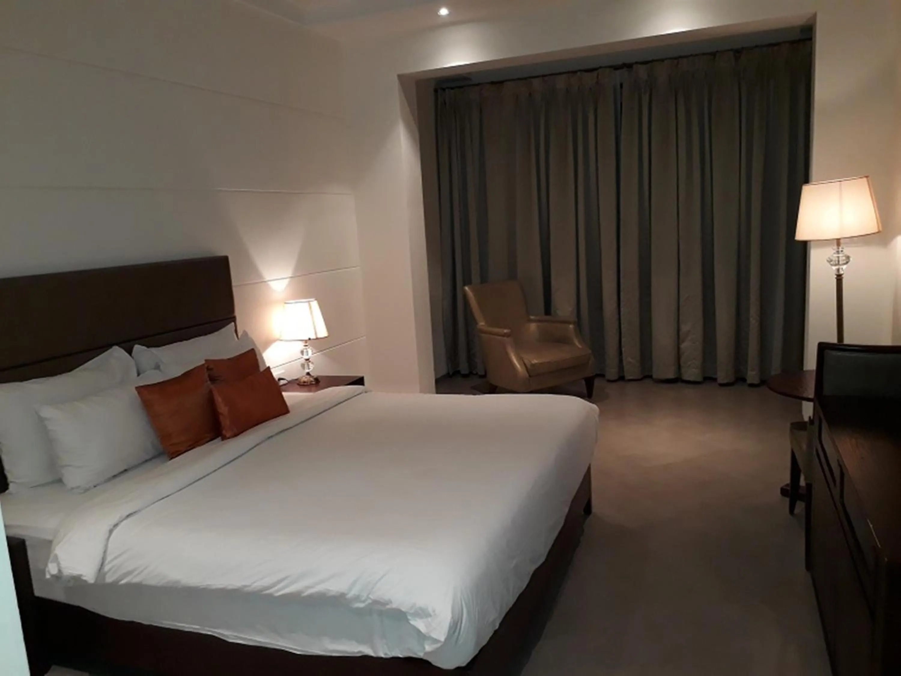 Bedroom, Bed in Lemon Tree Hotel Candolim