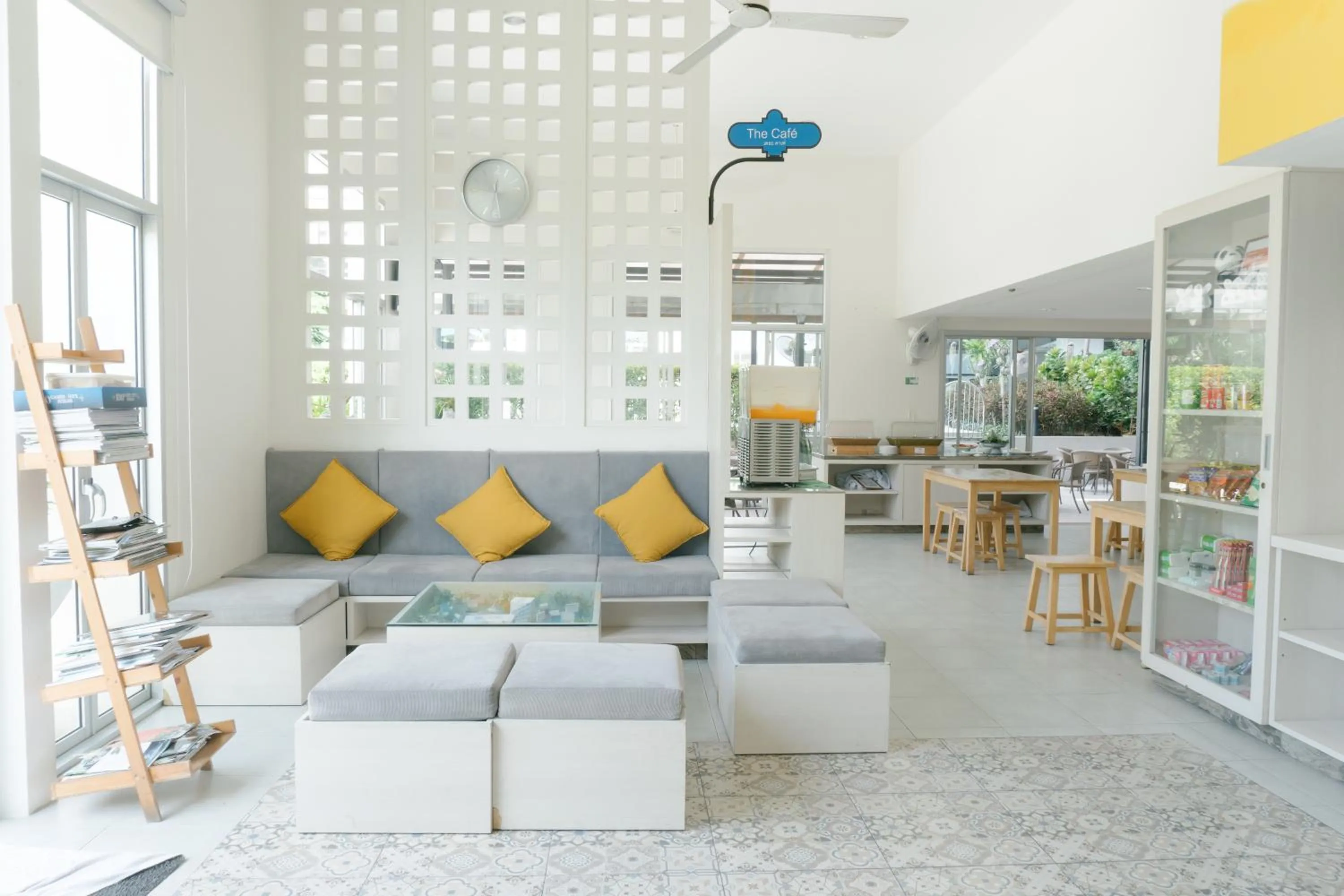 Seating area in Recenta Suite Phuket Suanluang