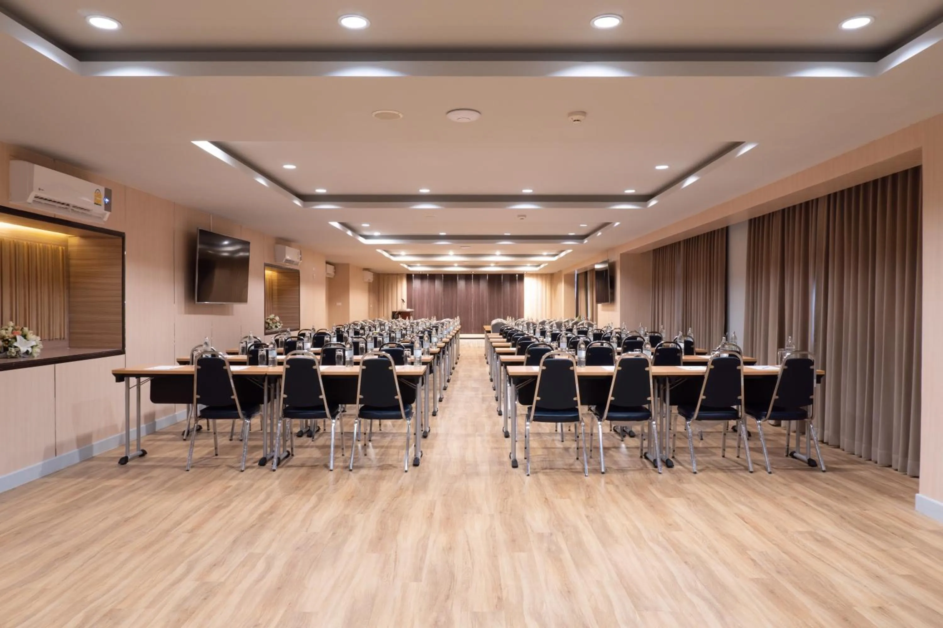 Meeting/conference room in Recenta Suite Phuket Suanluang